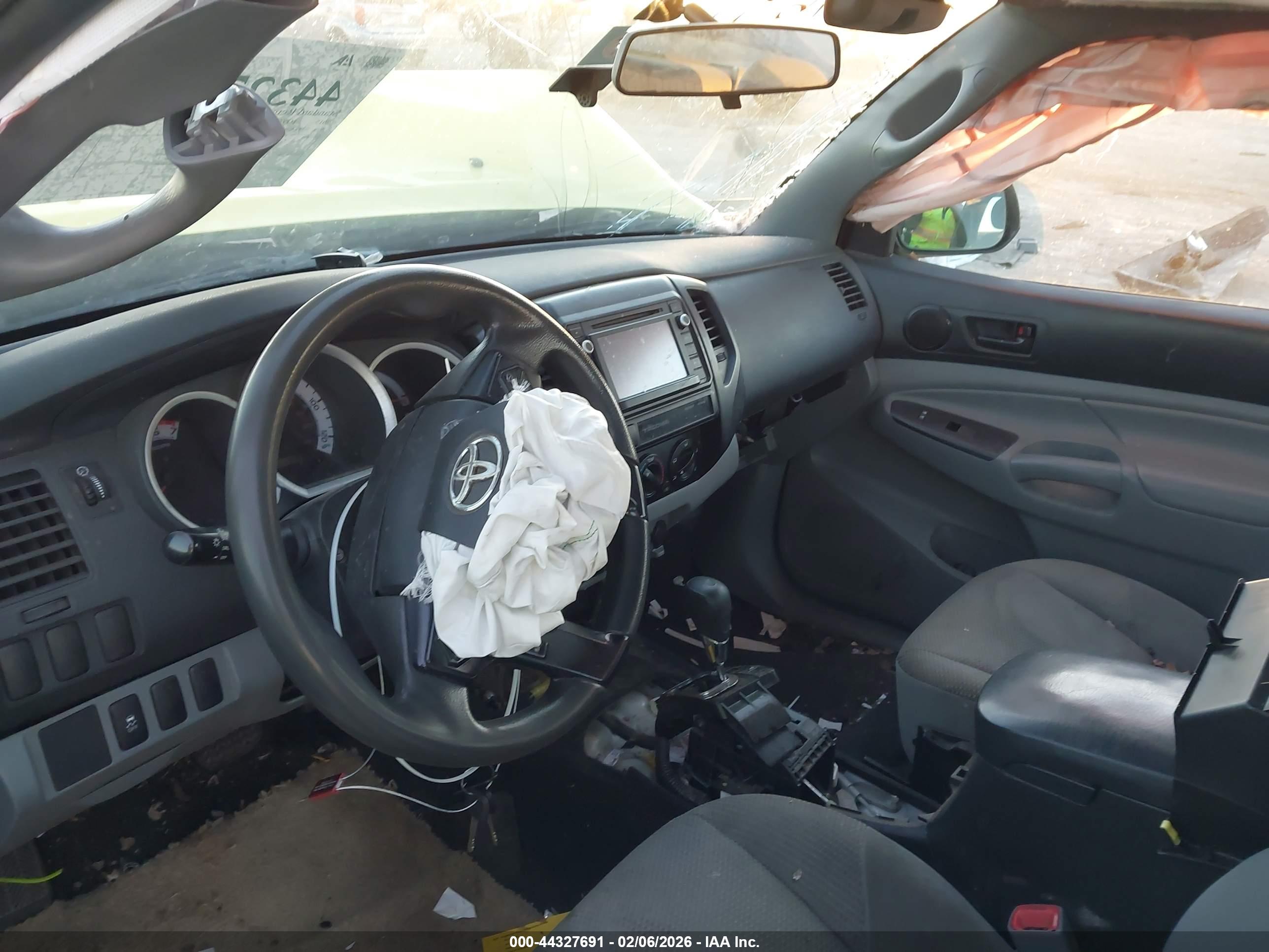 TOYOTA TACOMA image 5