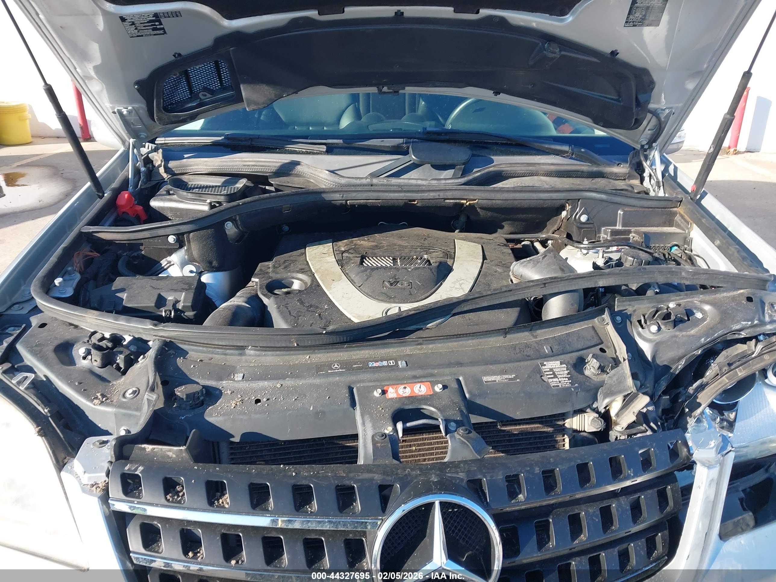 MERCEDES-BENZ ML image 10