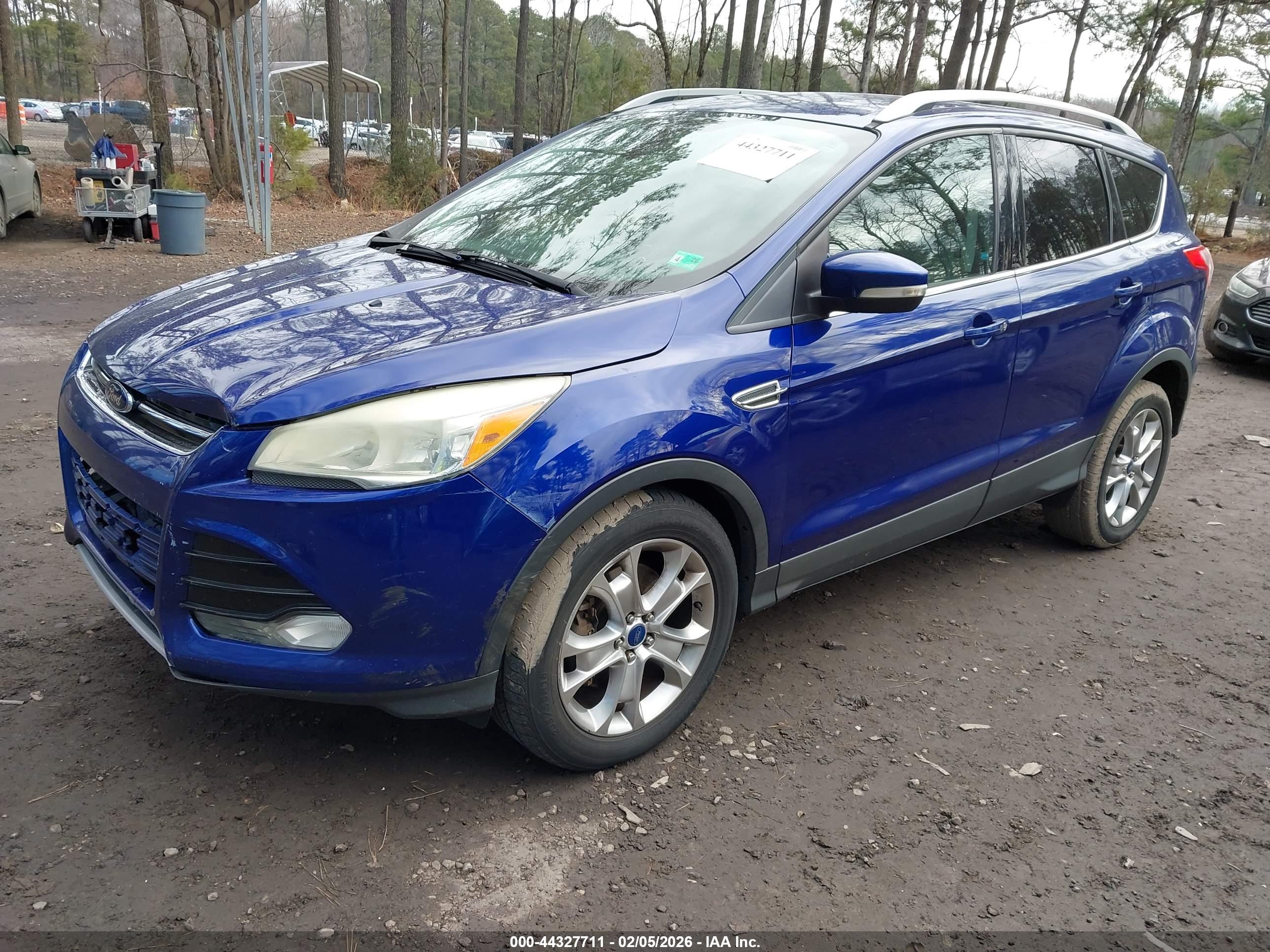 FORD ESCAPE image 2