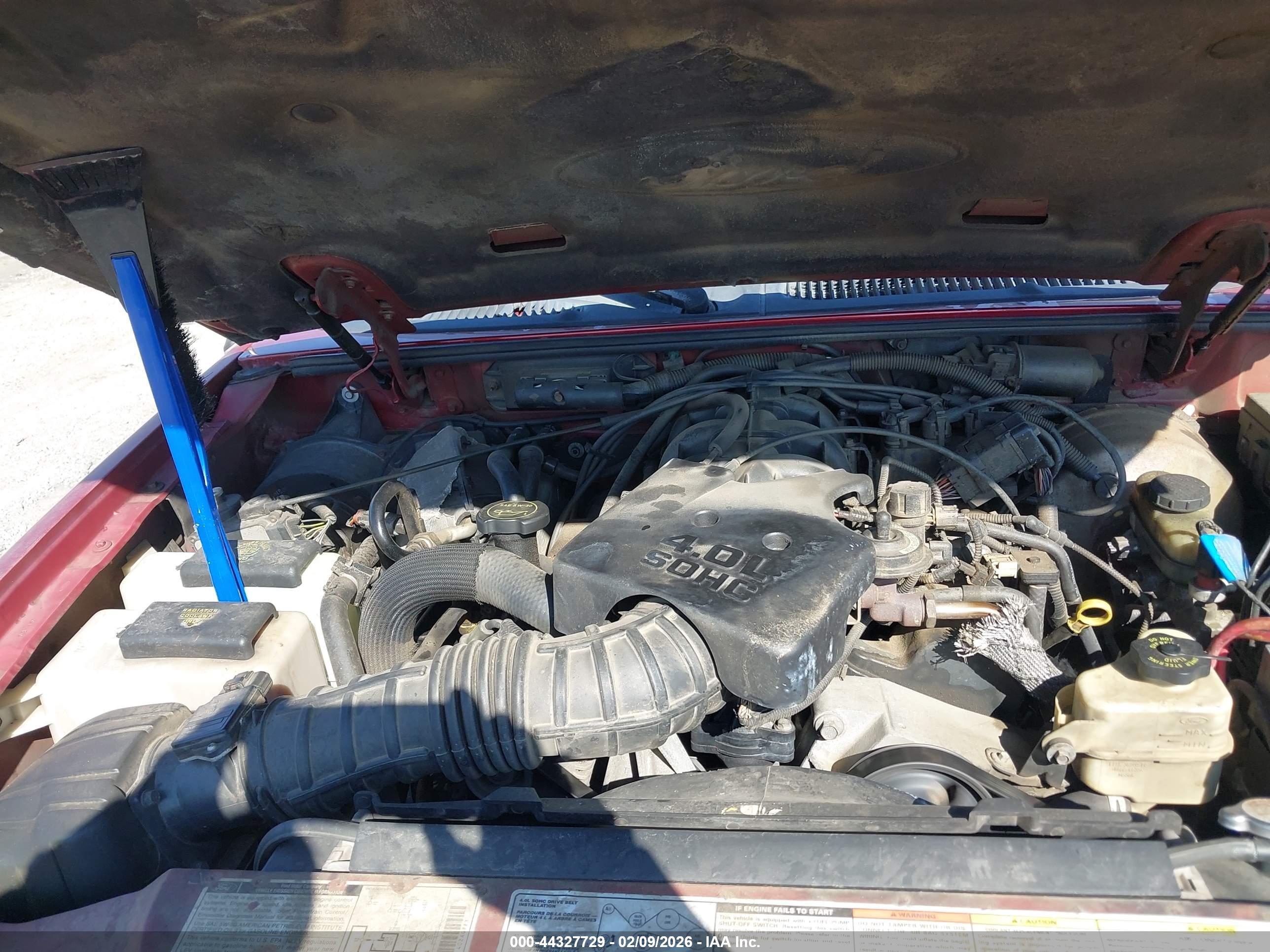 FORD EXPLORER image 10