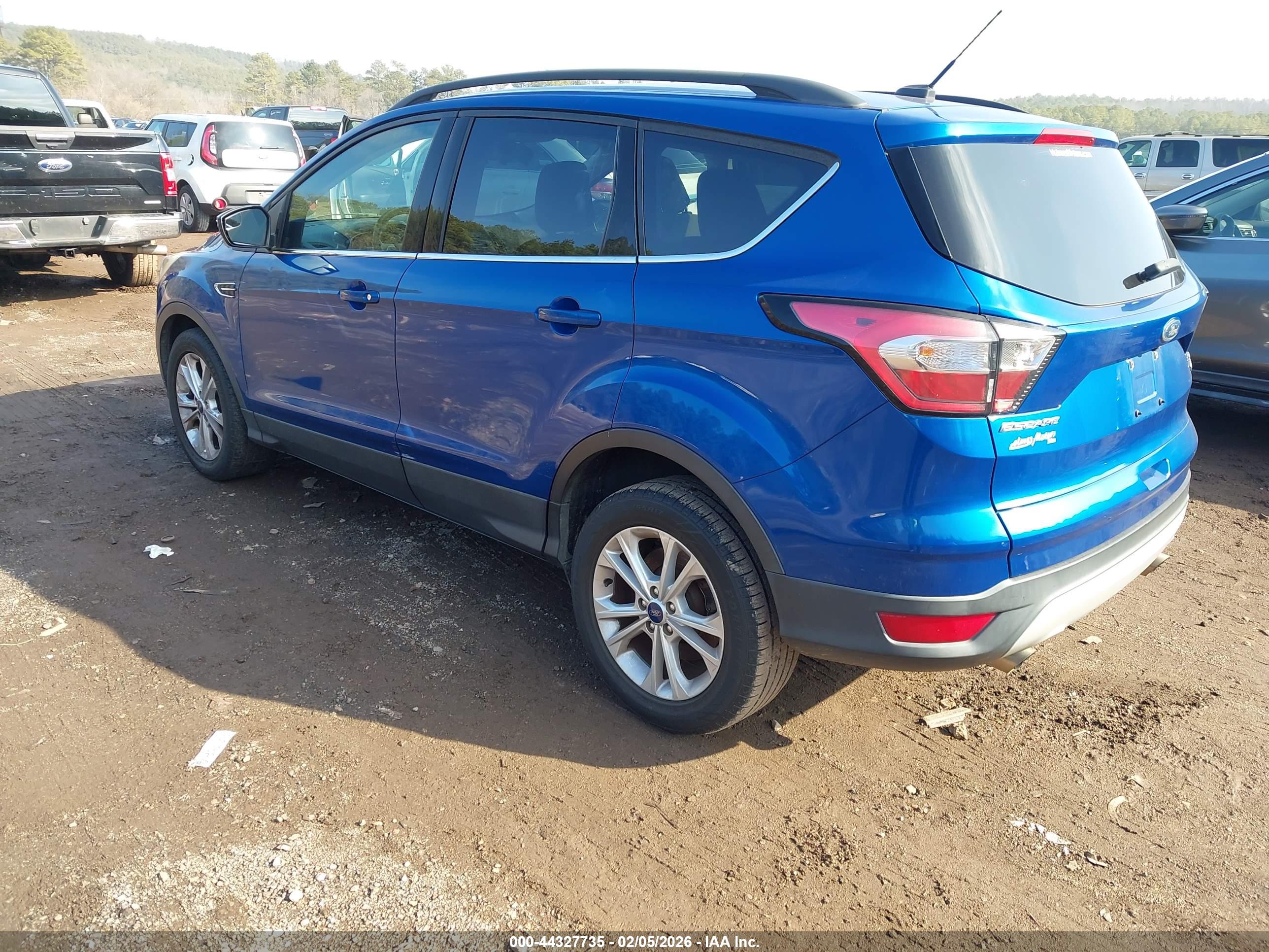 FORD ESCAPE image 3