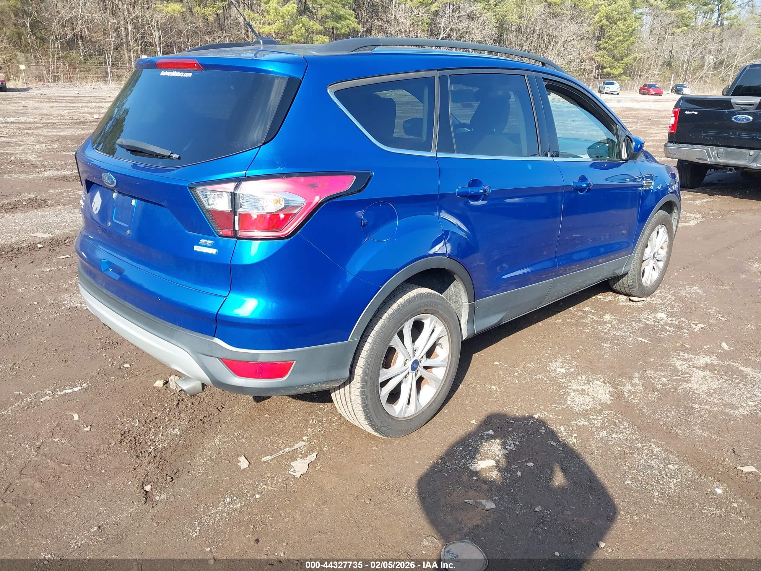 FORD ESCAPE image 4