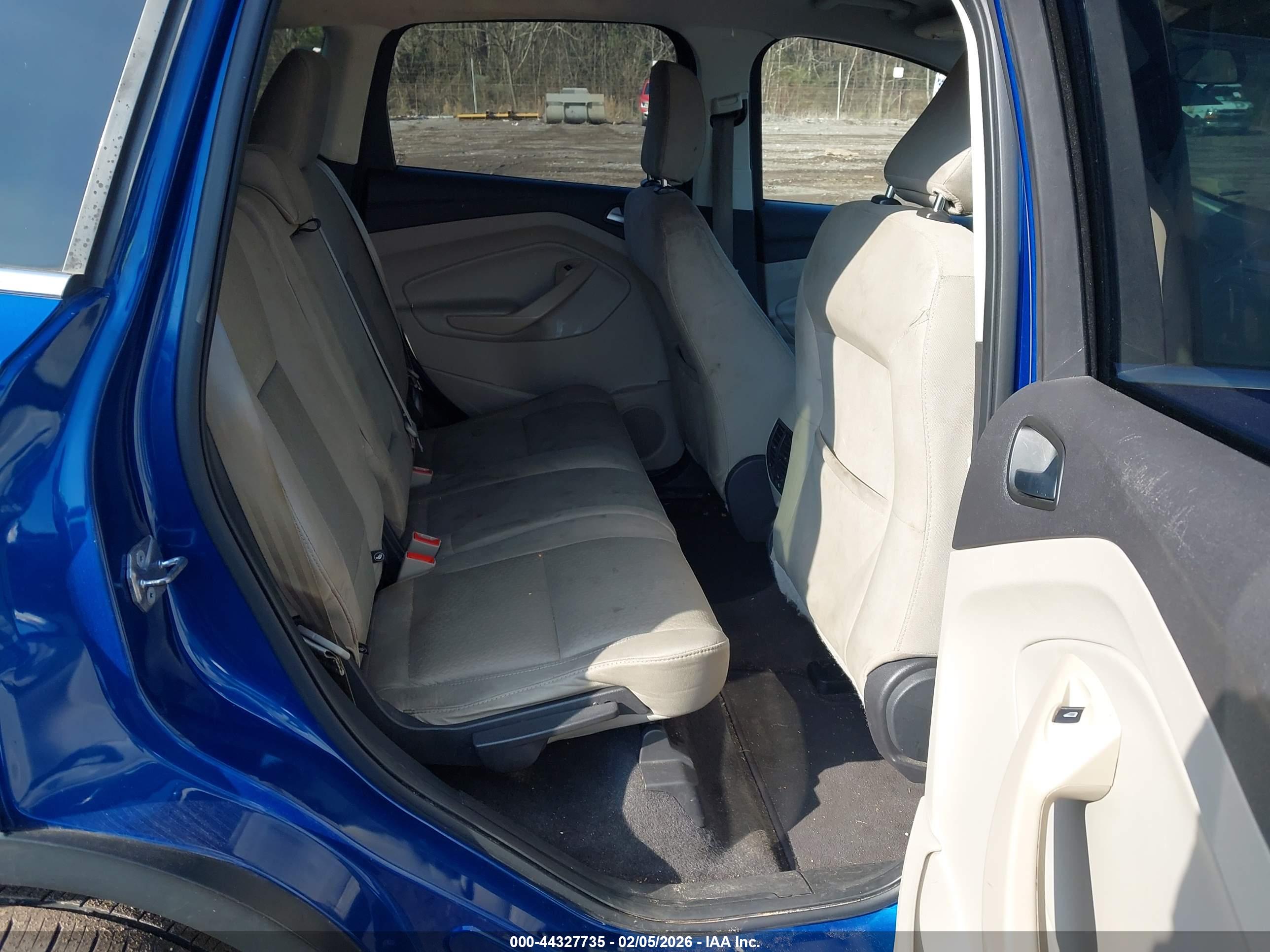 FORD ESCAPE image 8