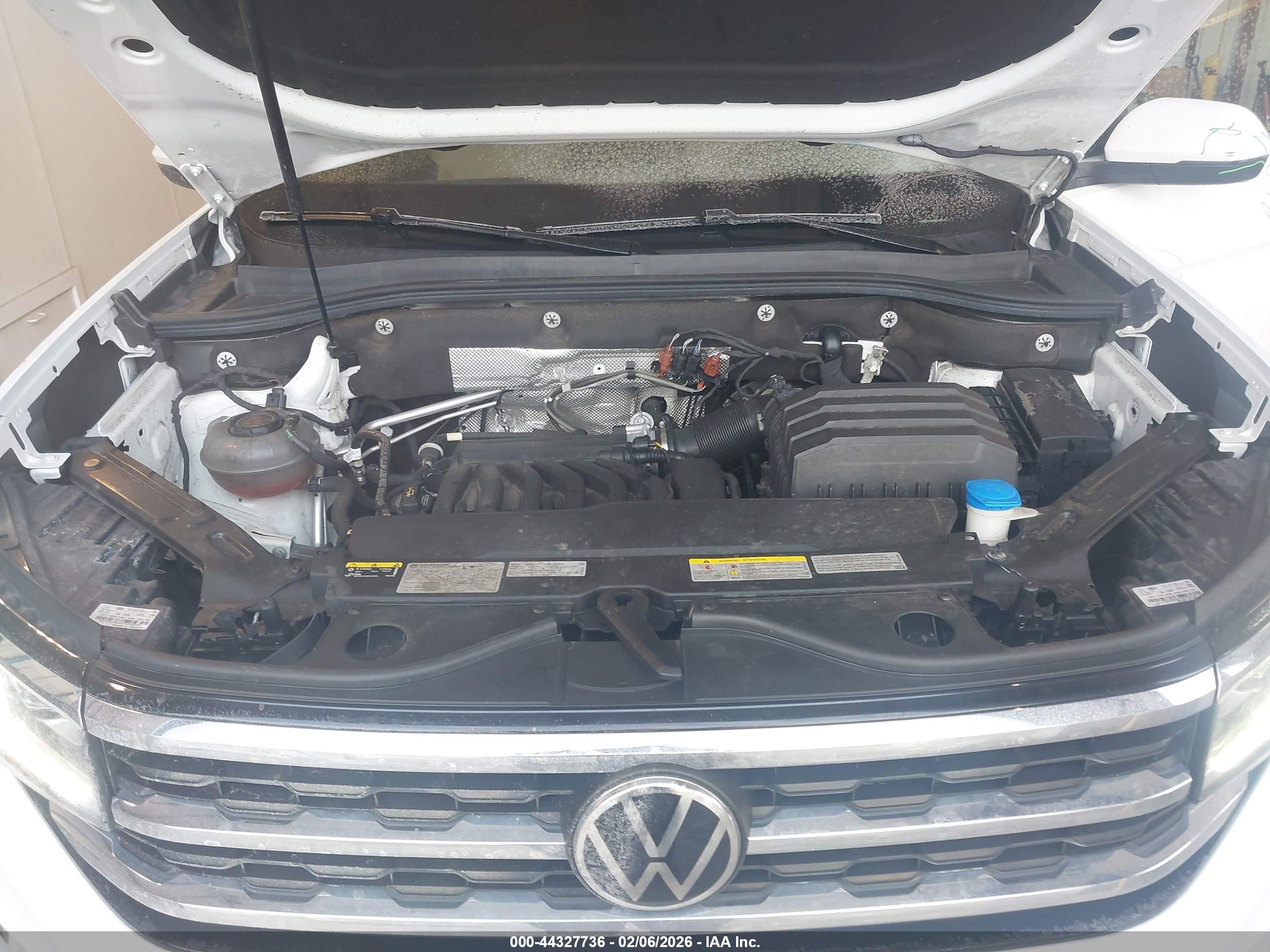 VOLKSWAGEN ATLAS image 10