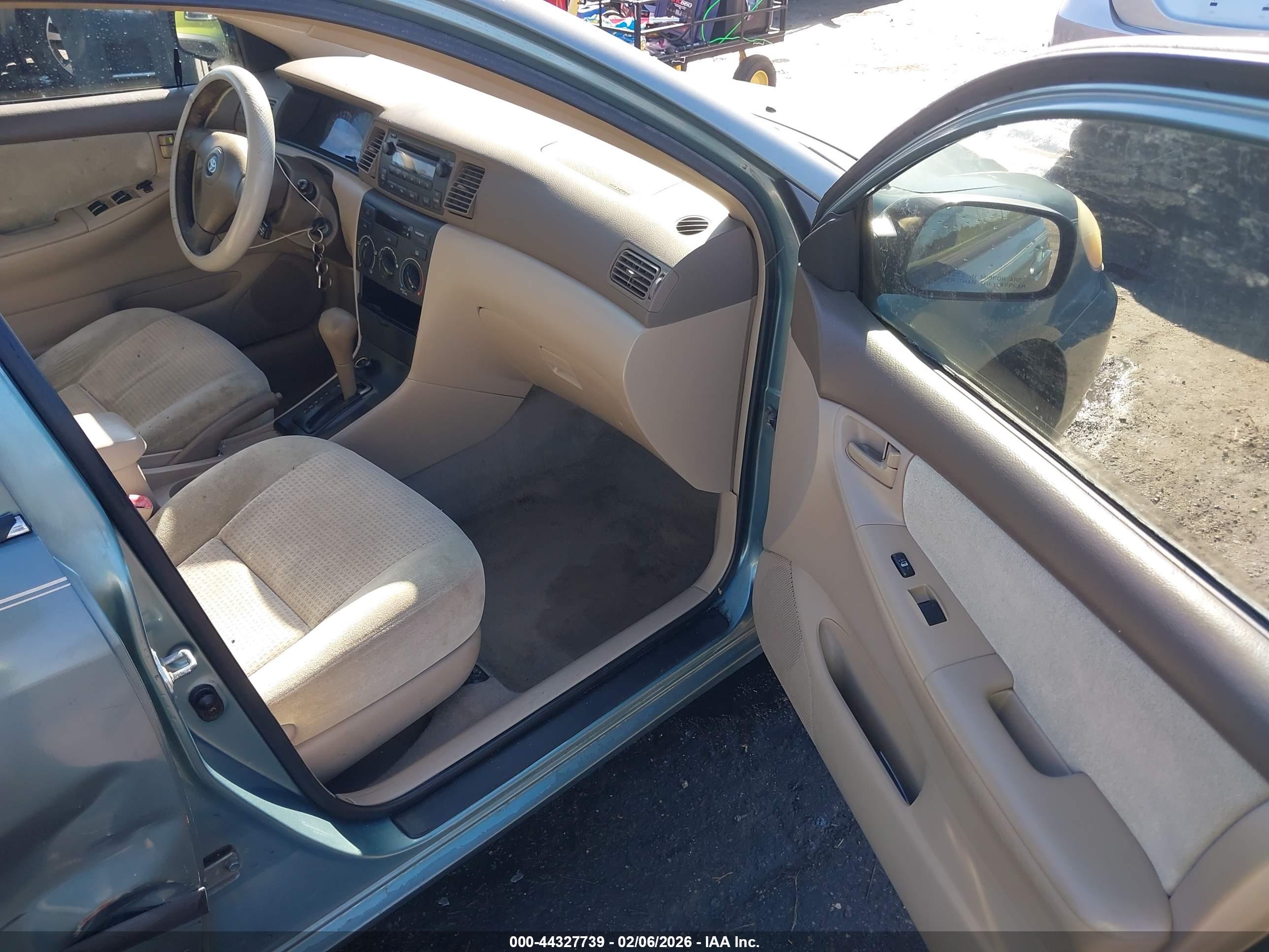 TOYOTA COROLLA image 5