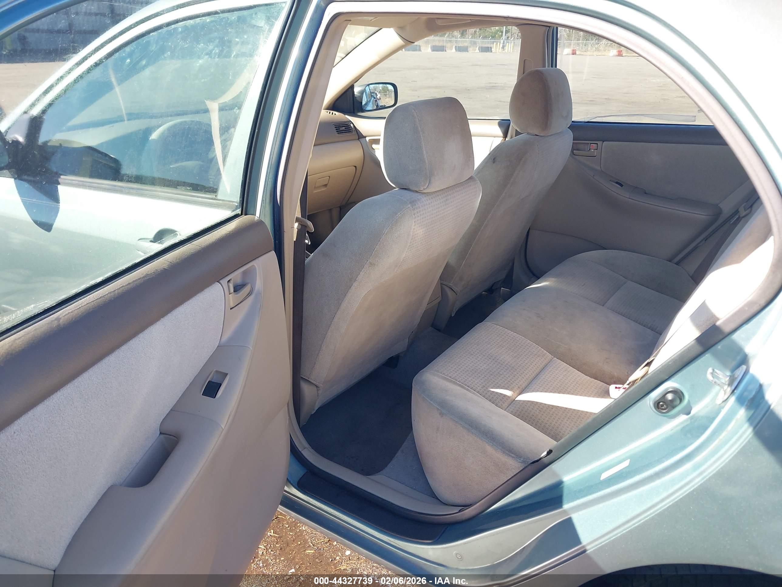 TOYOTA COROLLA image 8