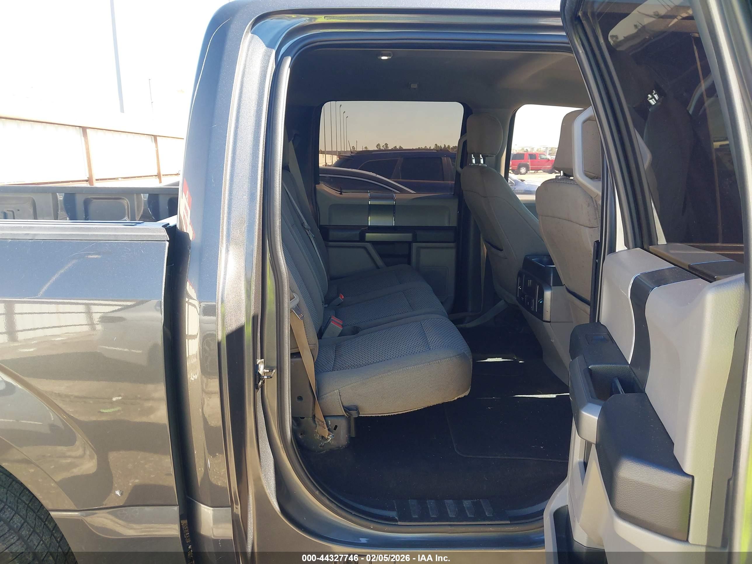 FORD F-150 image 8