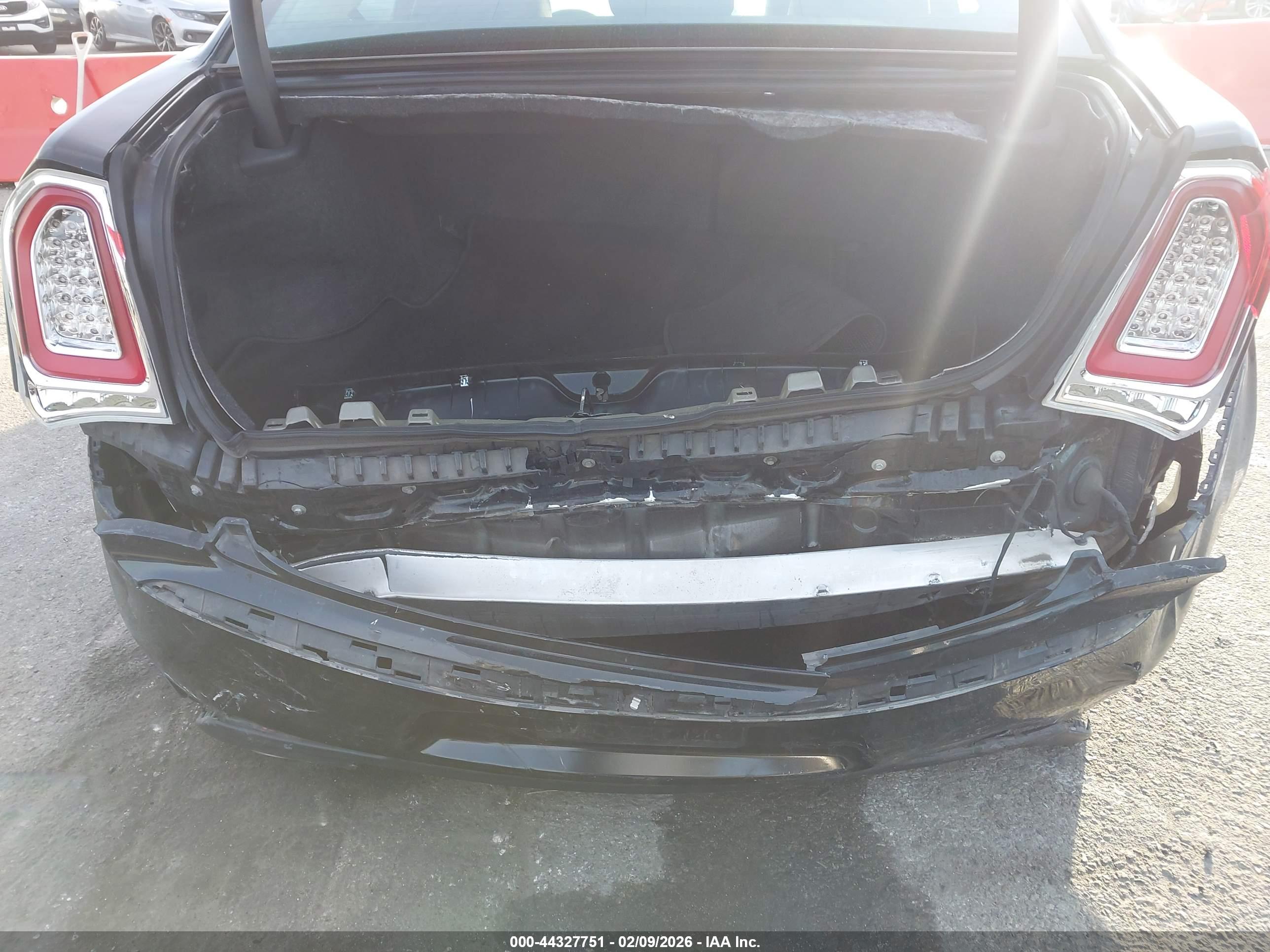 CHRYSLER 300C image 6