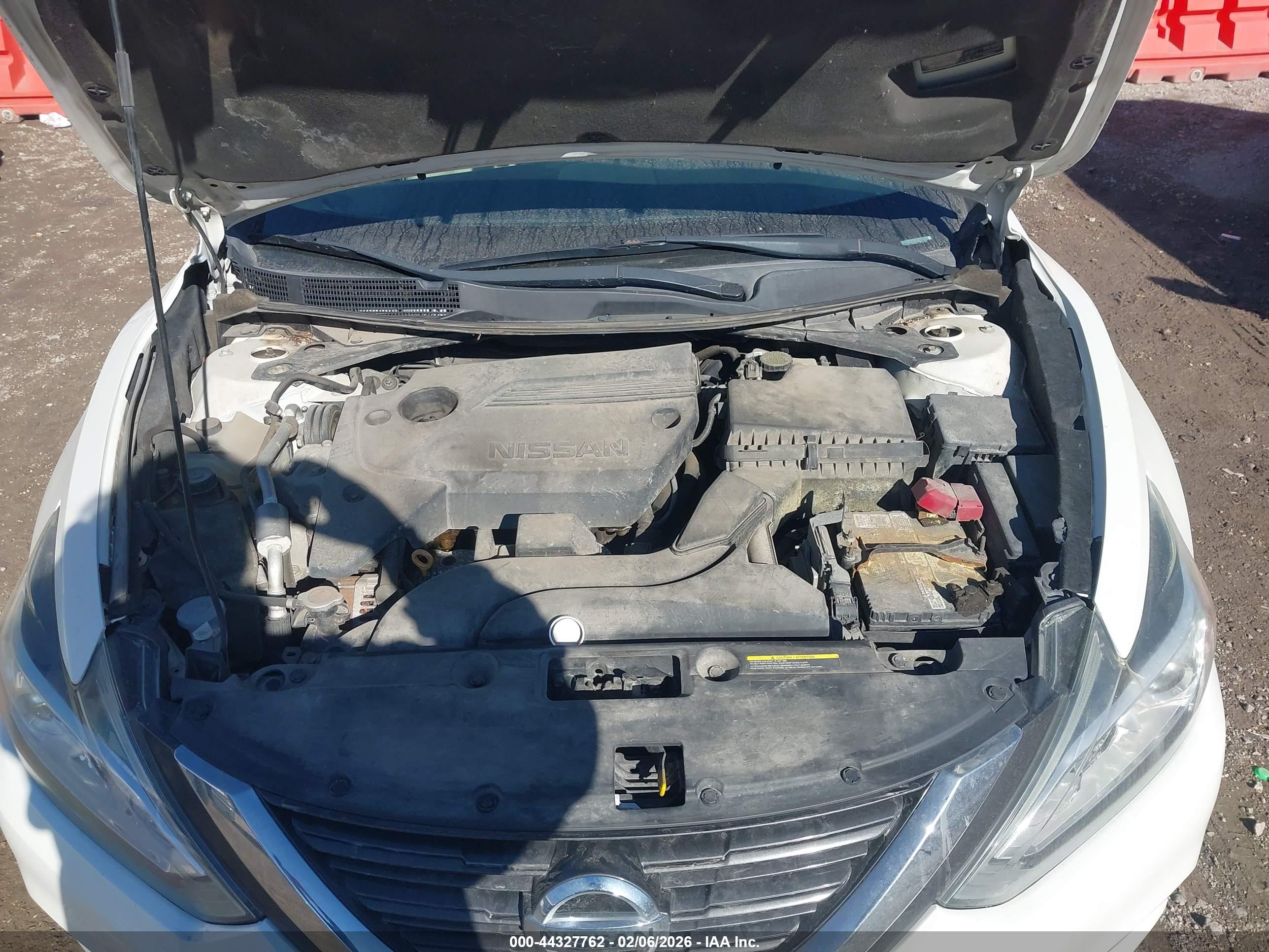 NISSAN ALTIMA image 10