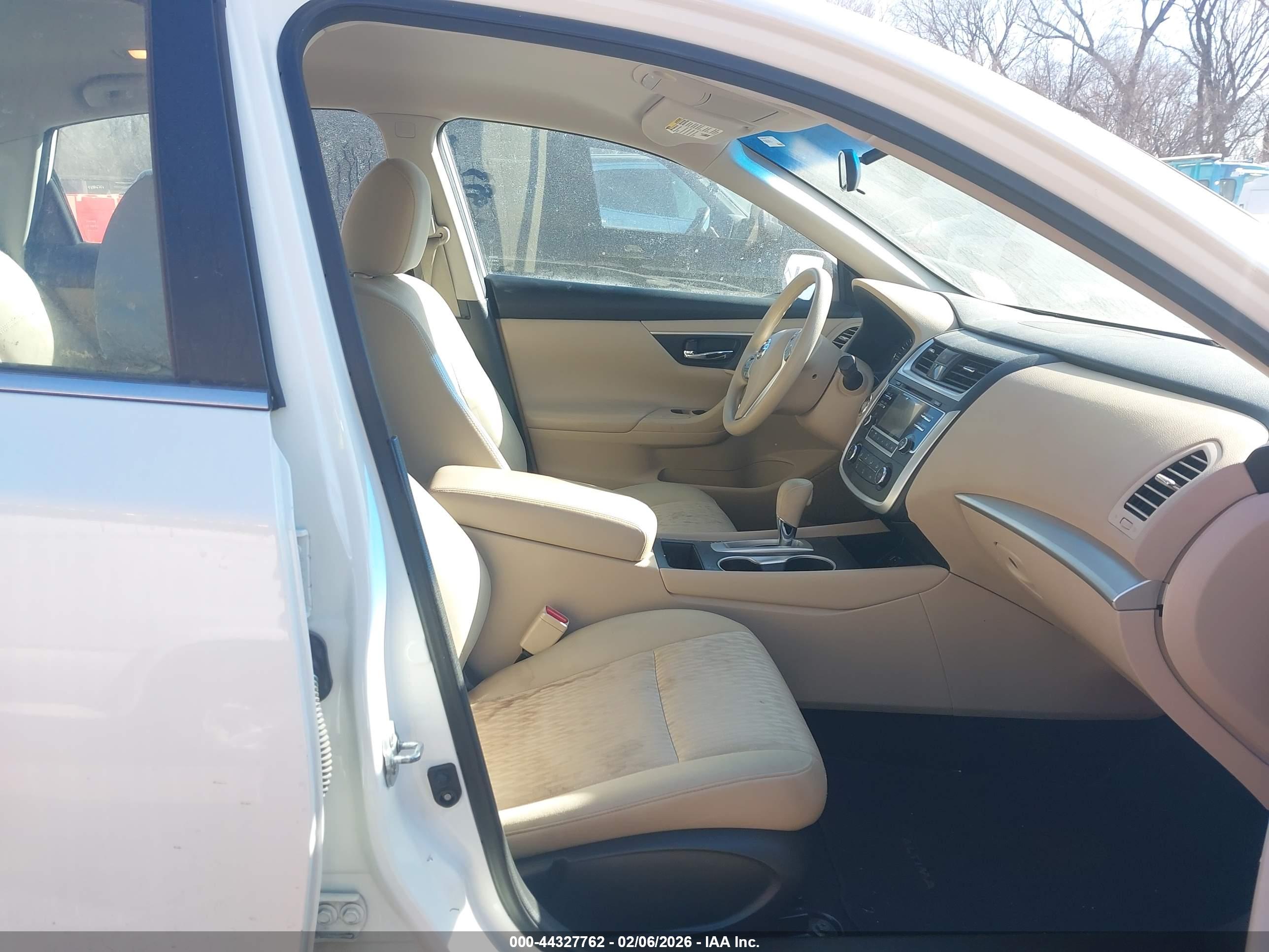 NISSAN ALTIMA image 5