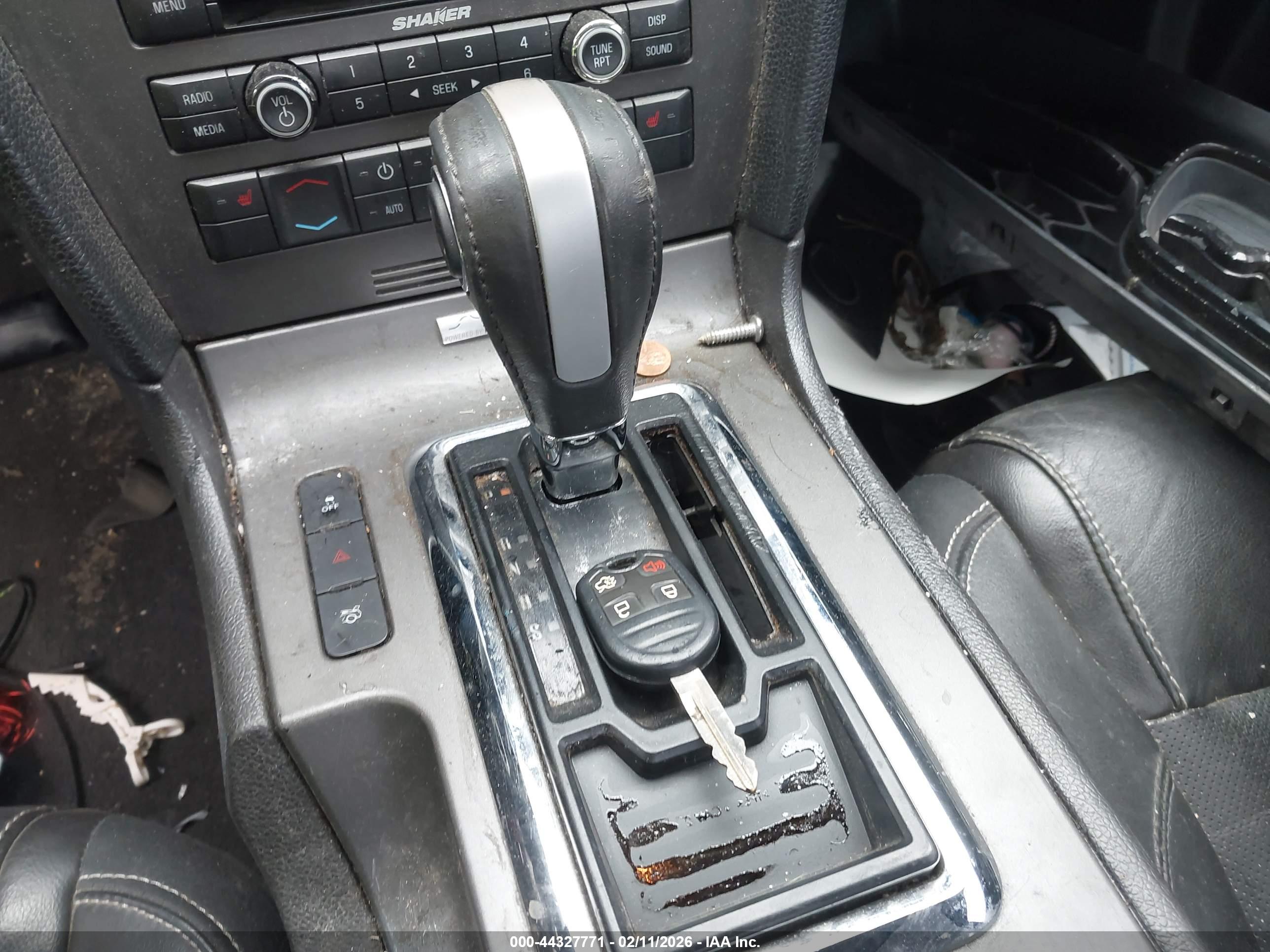 FORD MUSTANG image 11