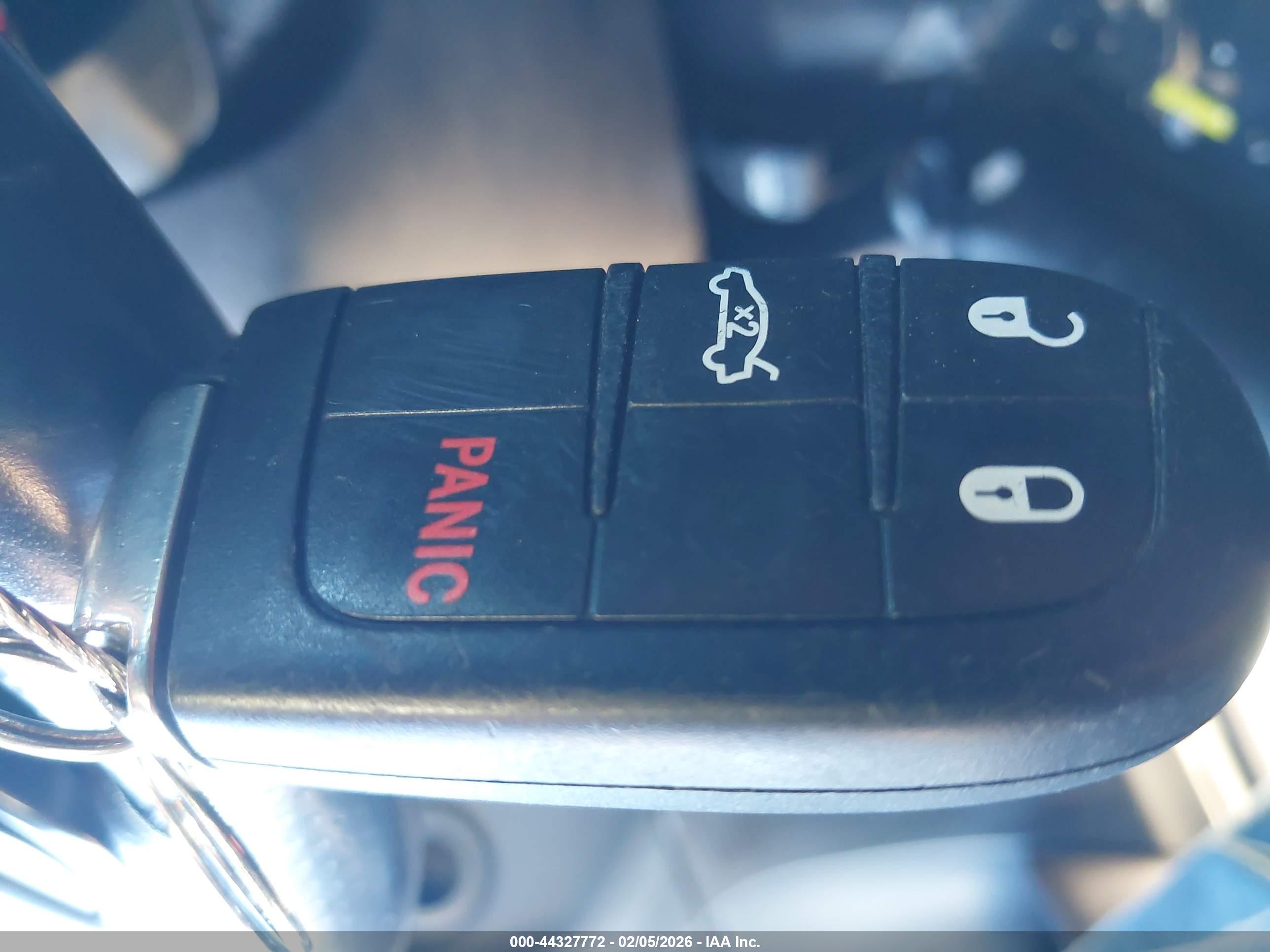 DODGE CHALLENGER image 11