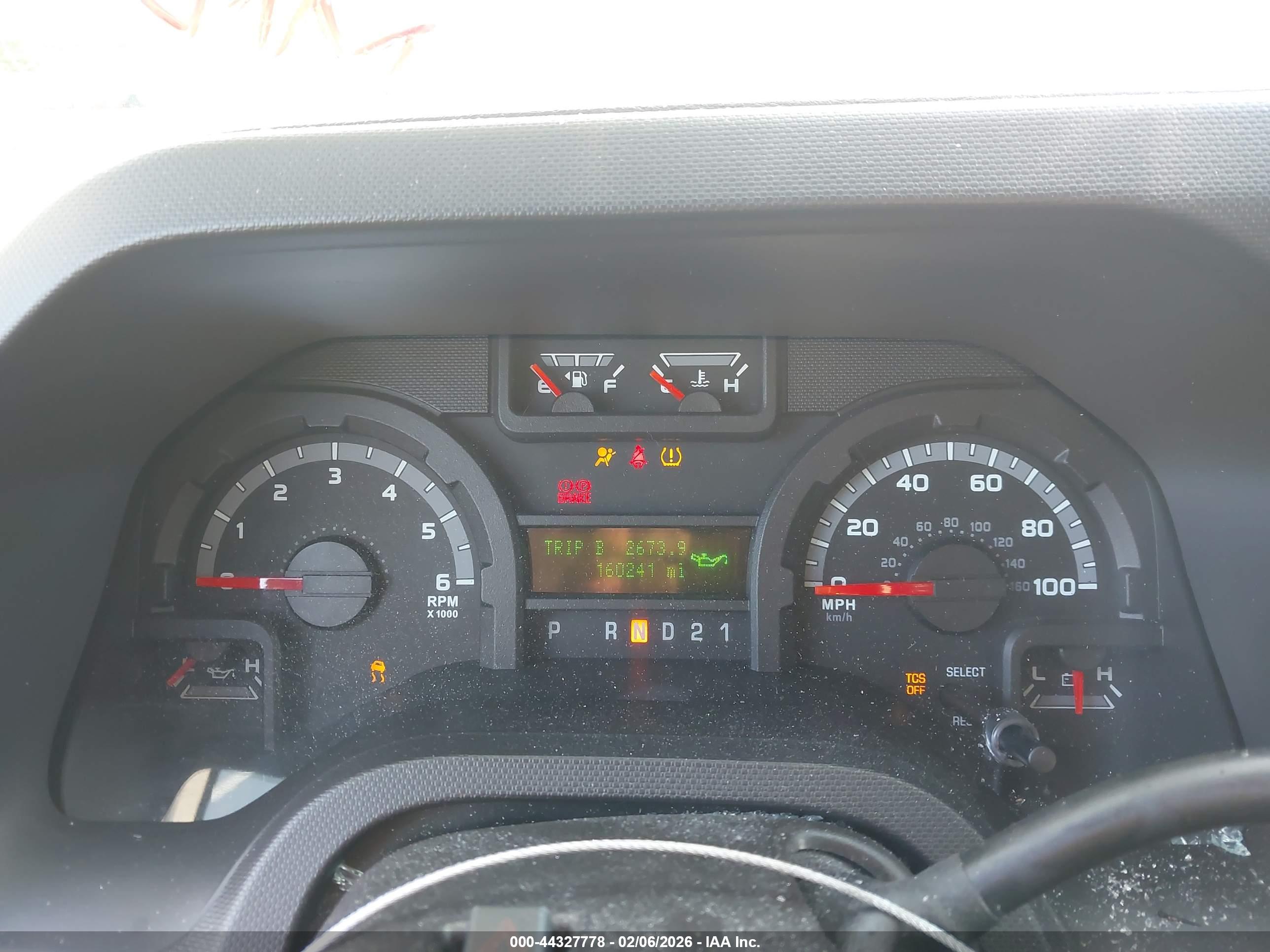 FORD E-250 image 7
