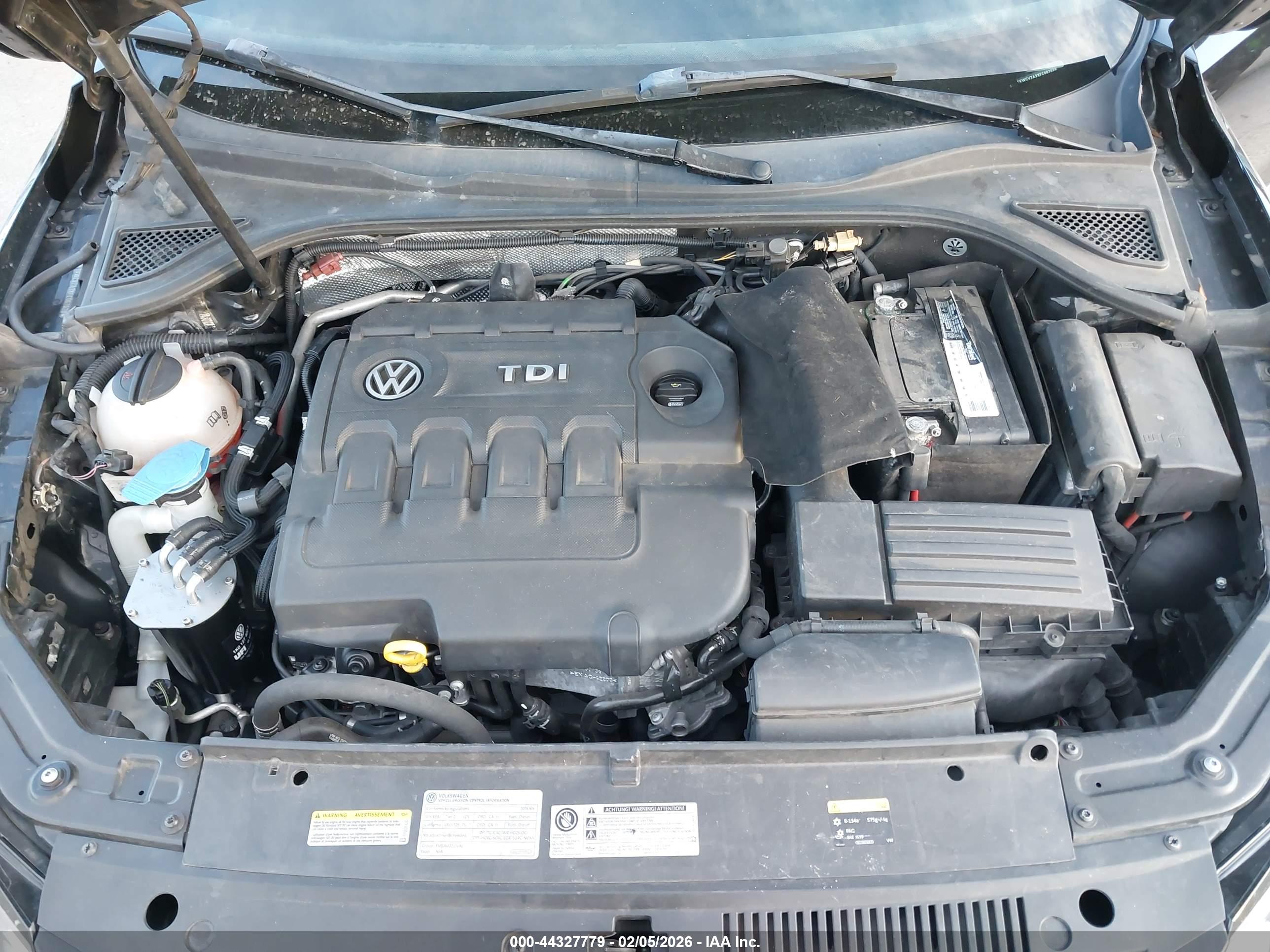 VOLKSWAGEN PASSAT image 10