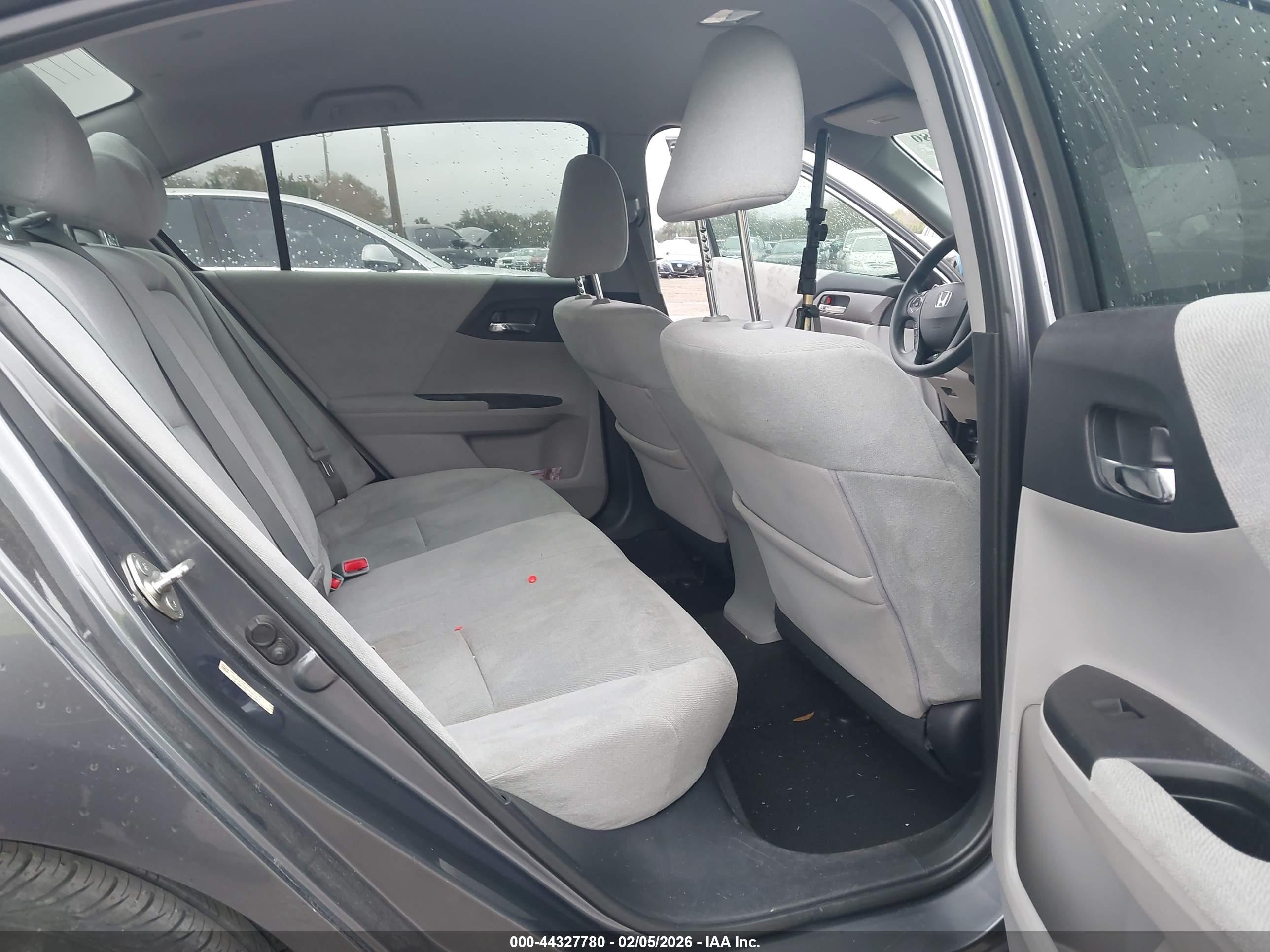 HONDA ACCORD image 8