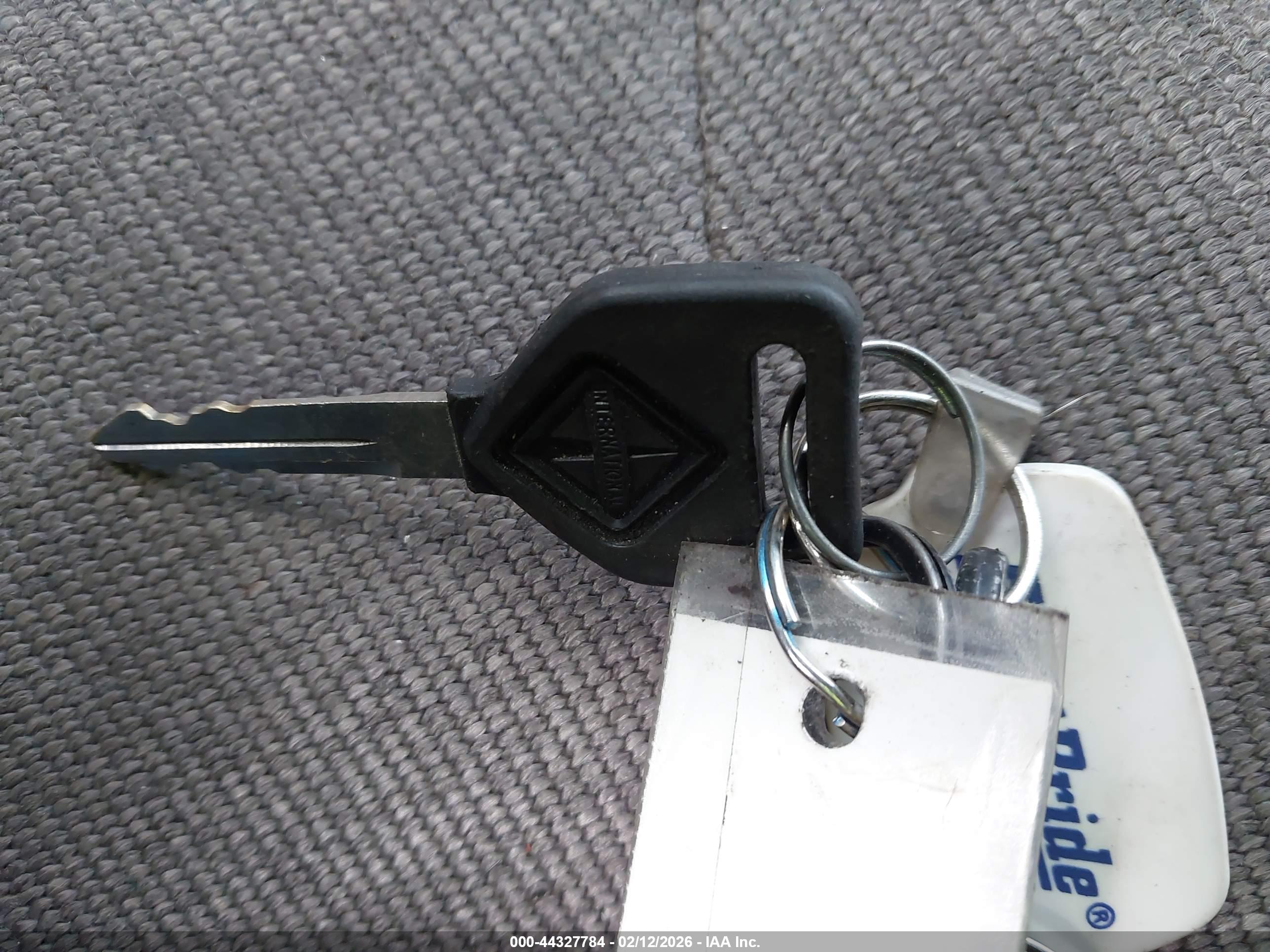 INTERNATIONAL LT image 11