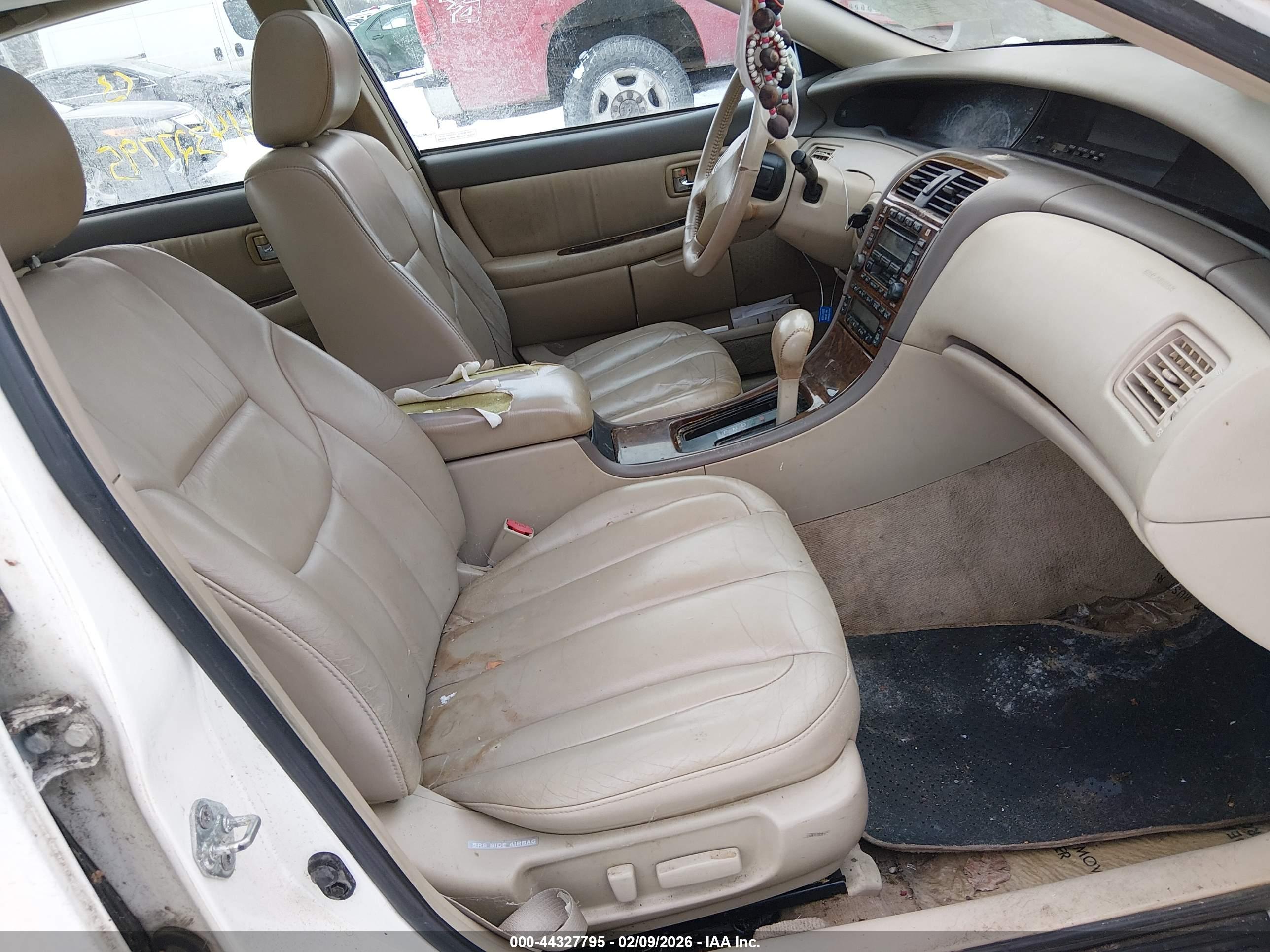 TOYOTA AVALON image 5