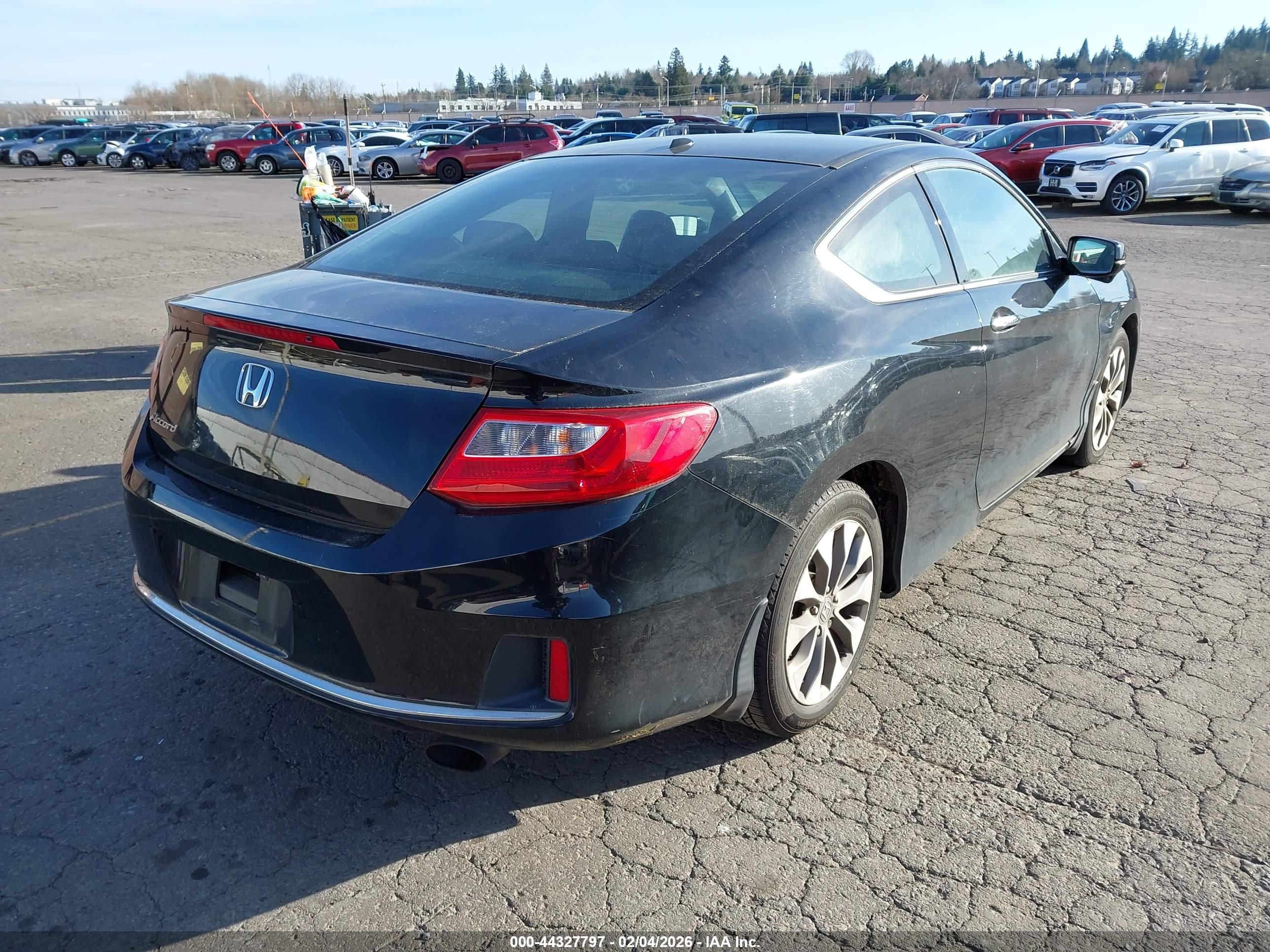 HONDA ACCORD image 4