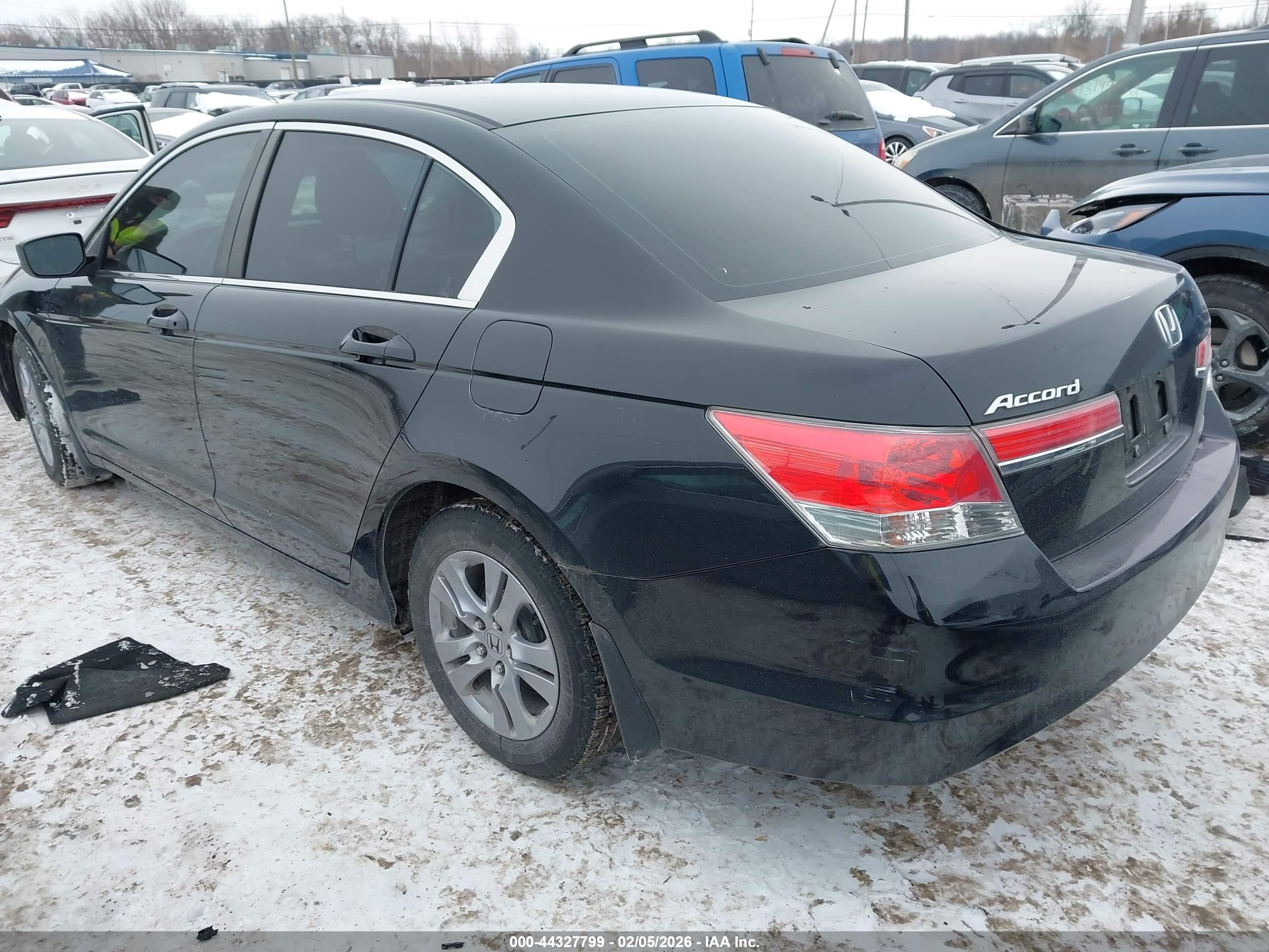 HONDA ACCORD image 3