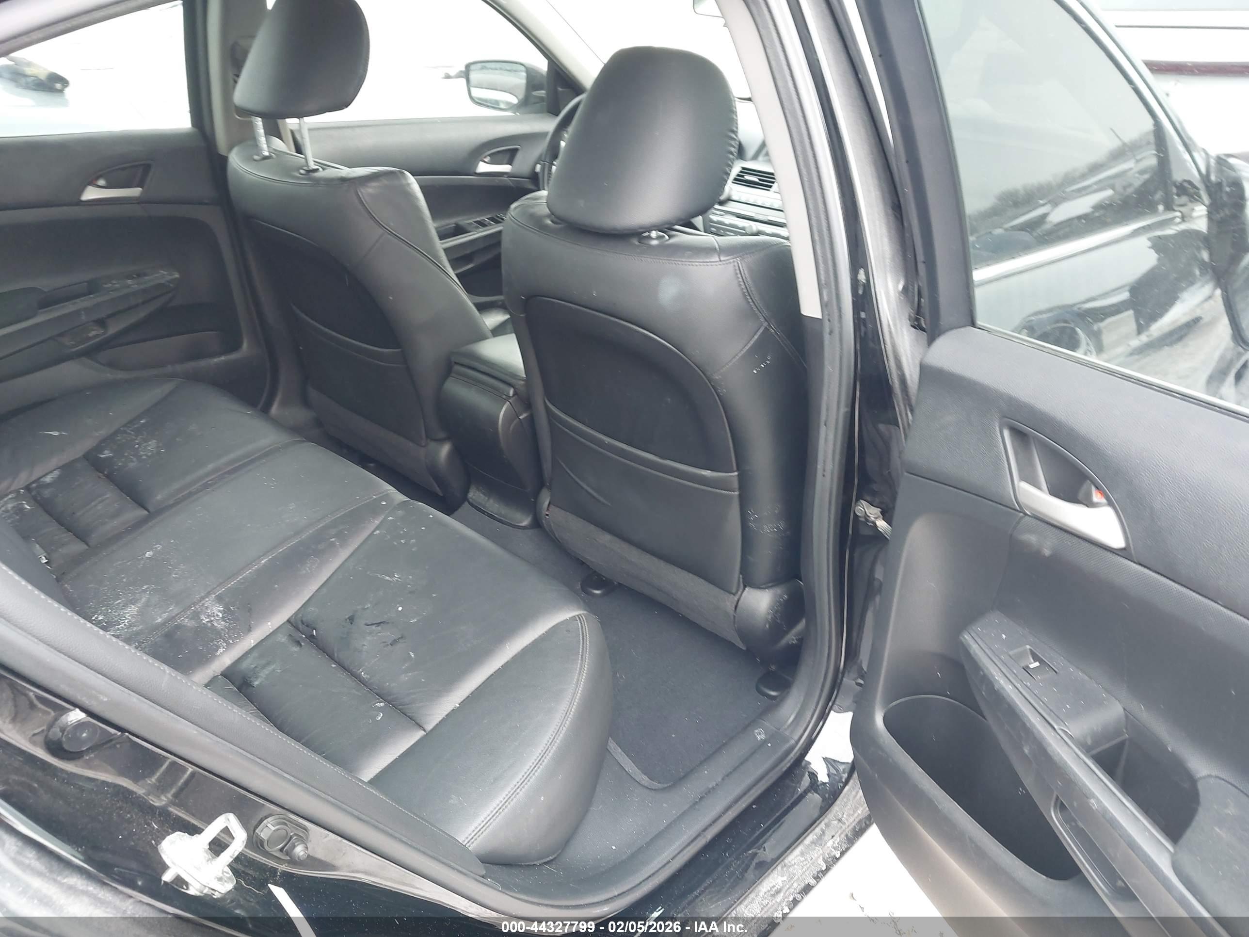 HONDA ACCORD image 8