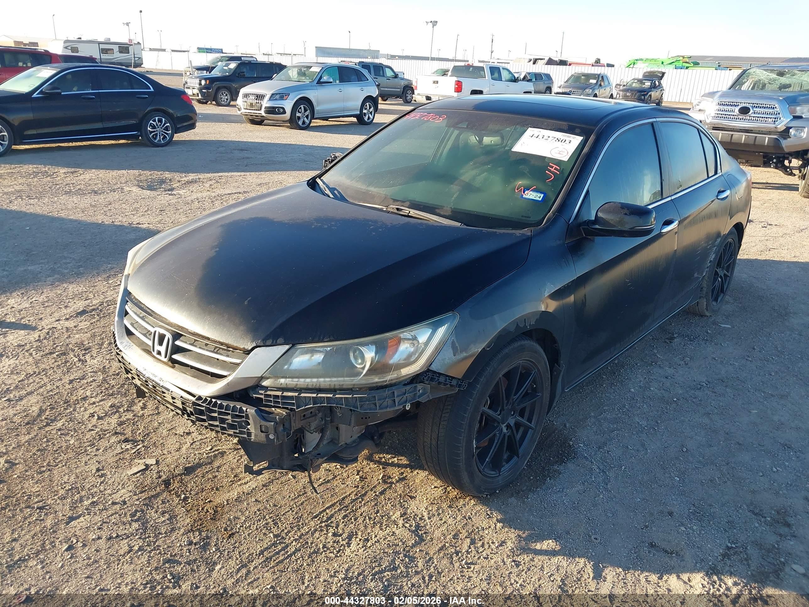 HONDA ACCORD image 2
