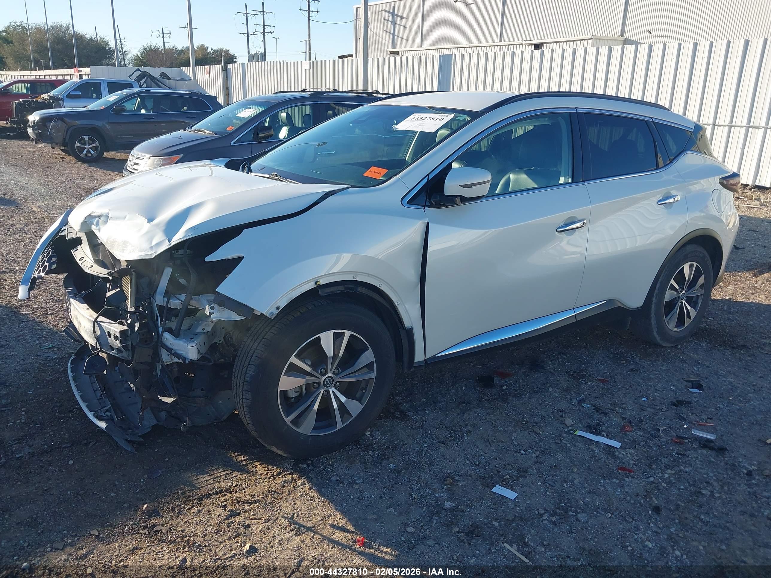 NISSAN MURANO image 2