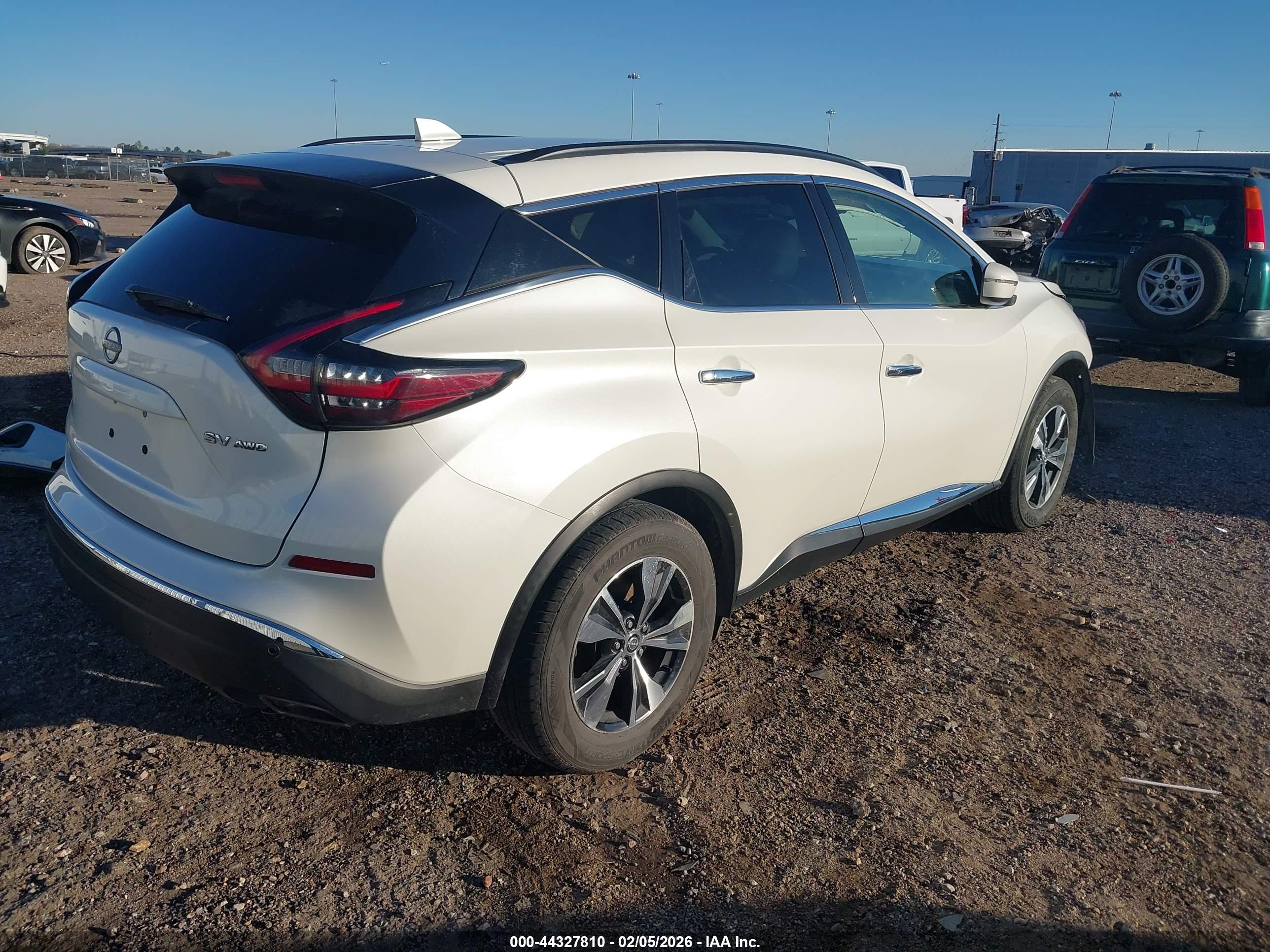 NISSAN MURANO image 4
