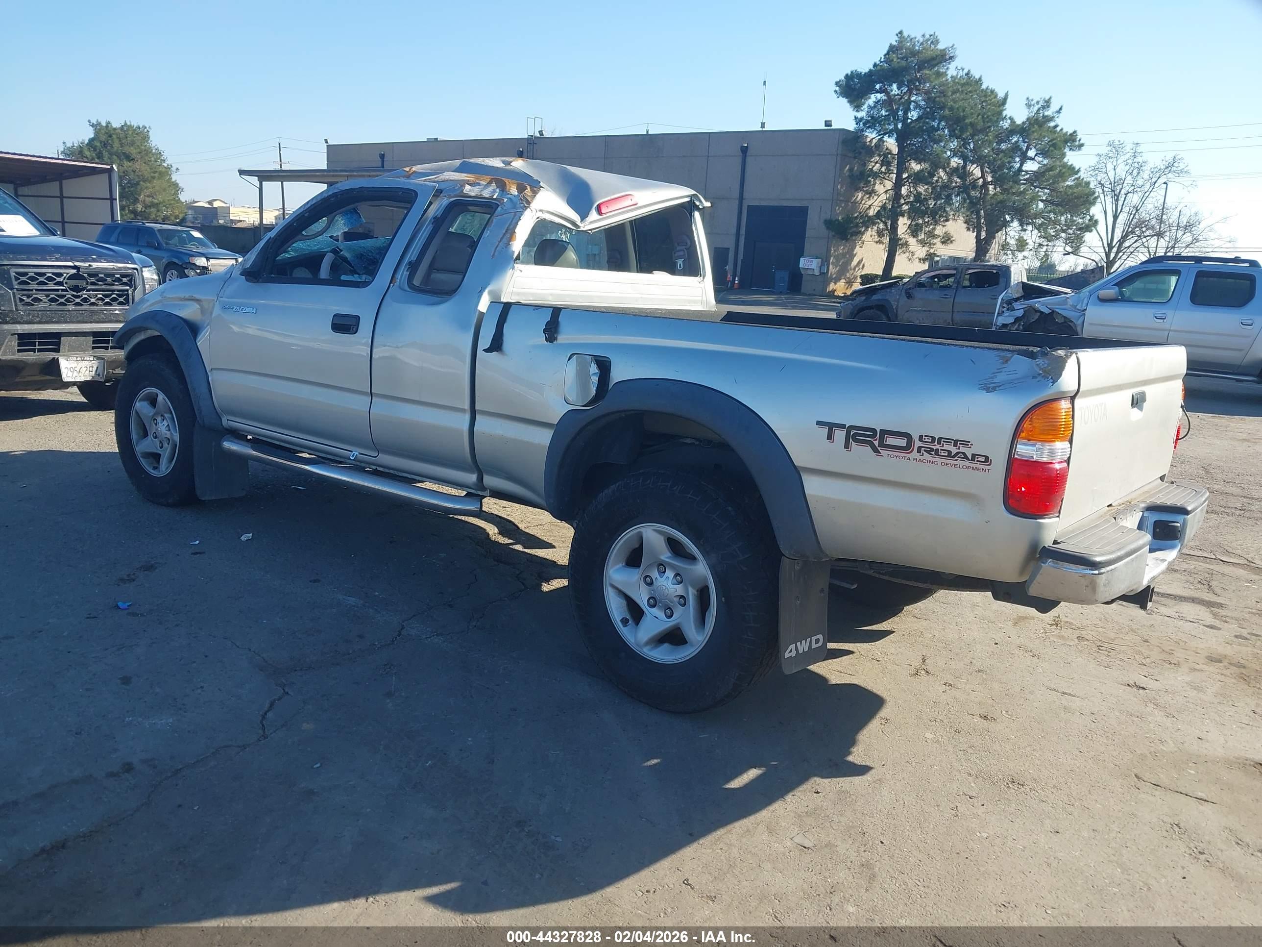 TOYOTA TACOMA image 3