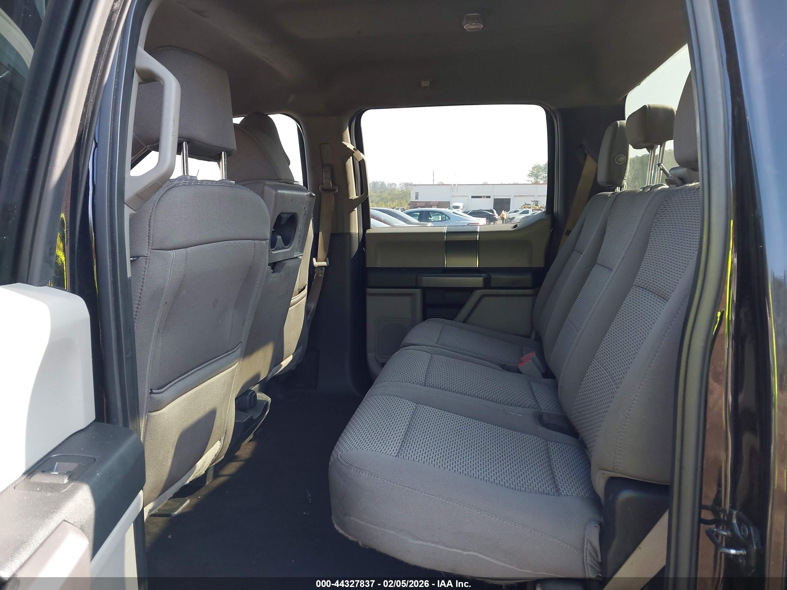 FORD F-150 image 8