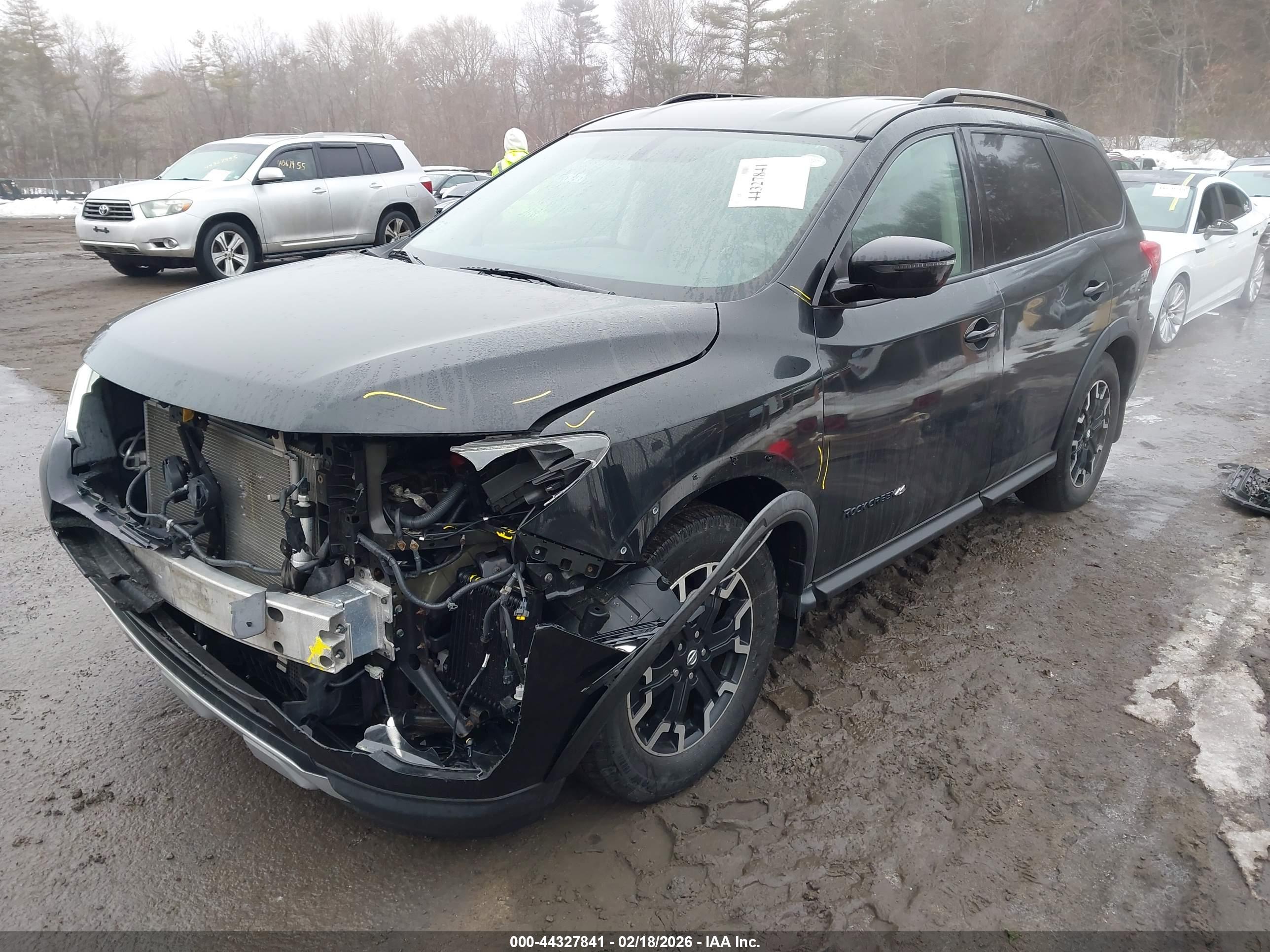 NISSAN PATHFINDER image 2