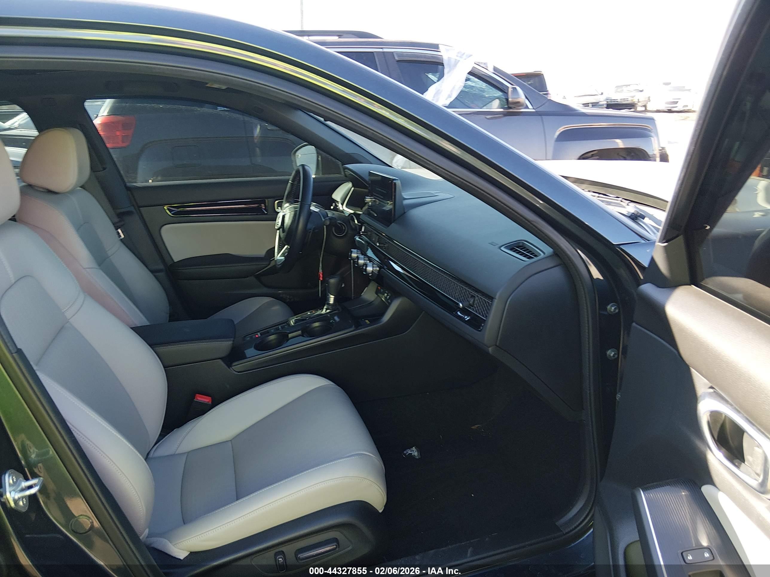 HONDA CIVIC image 5