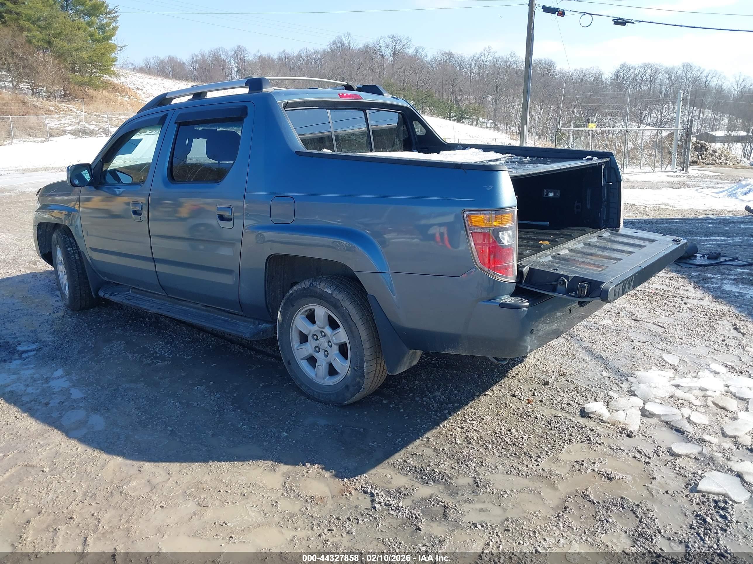 HONDA RIDGELINE image 3