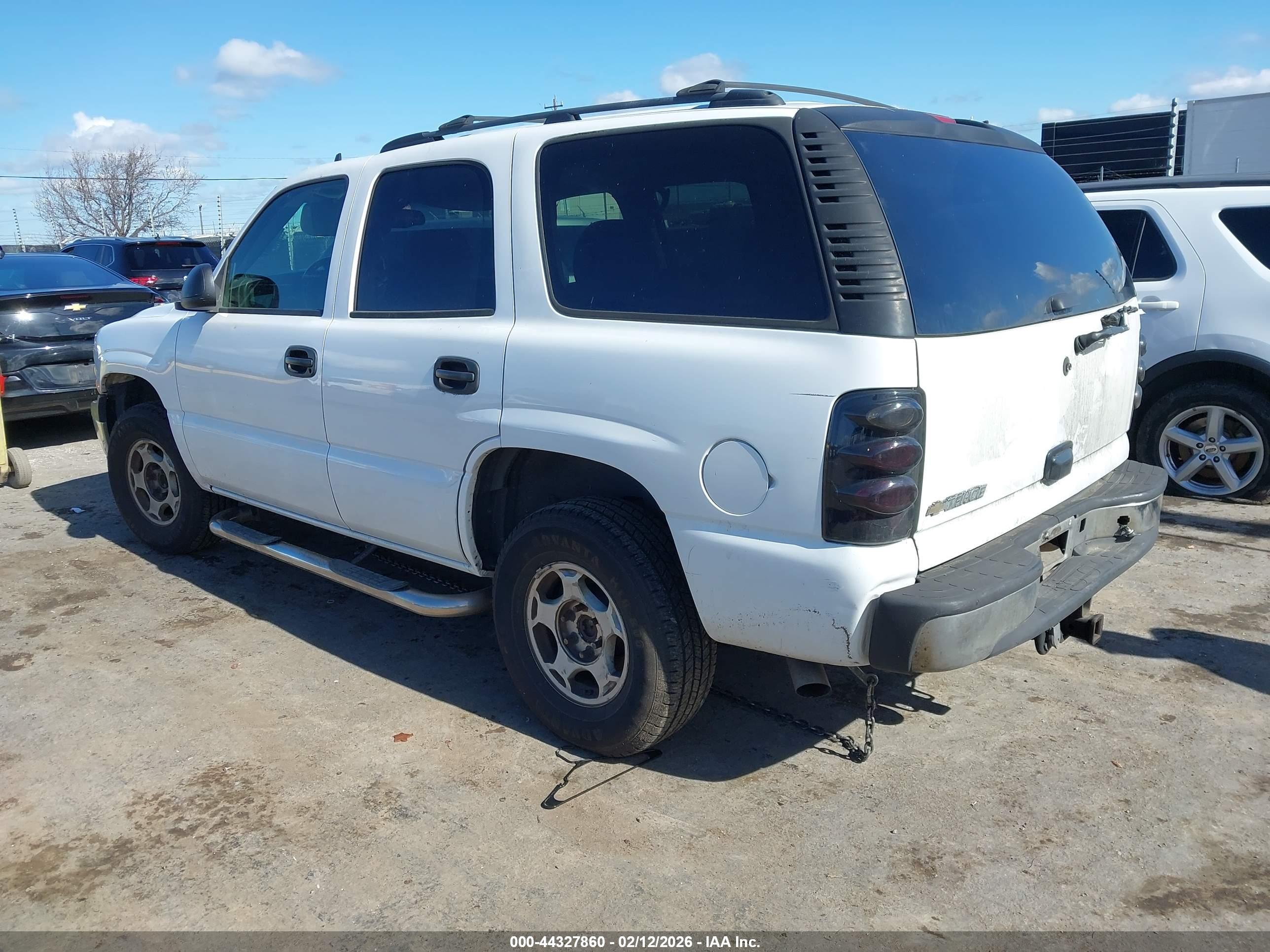 CHEVROLET TAHOE image 3