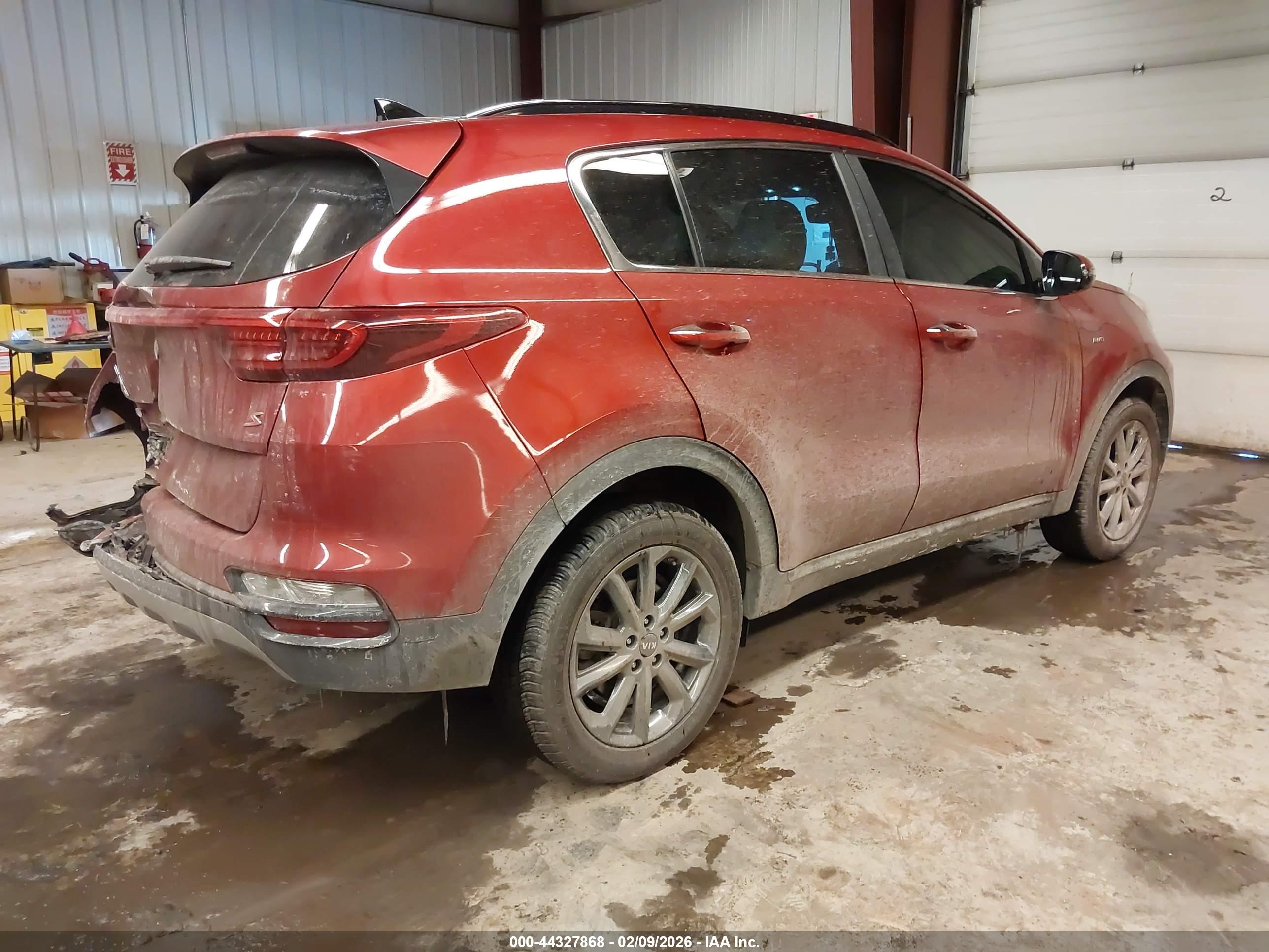 KIA SPORTAGE image 4