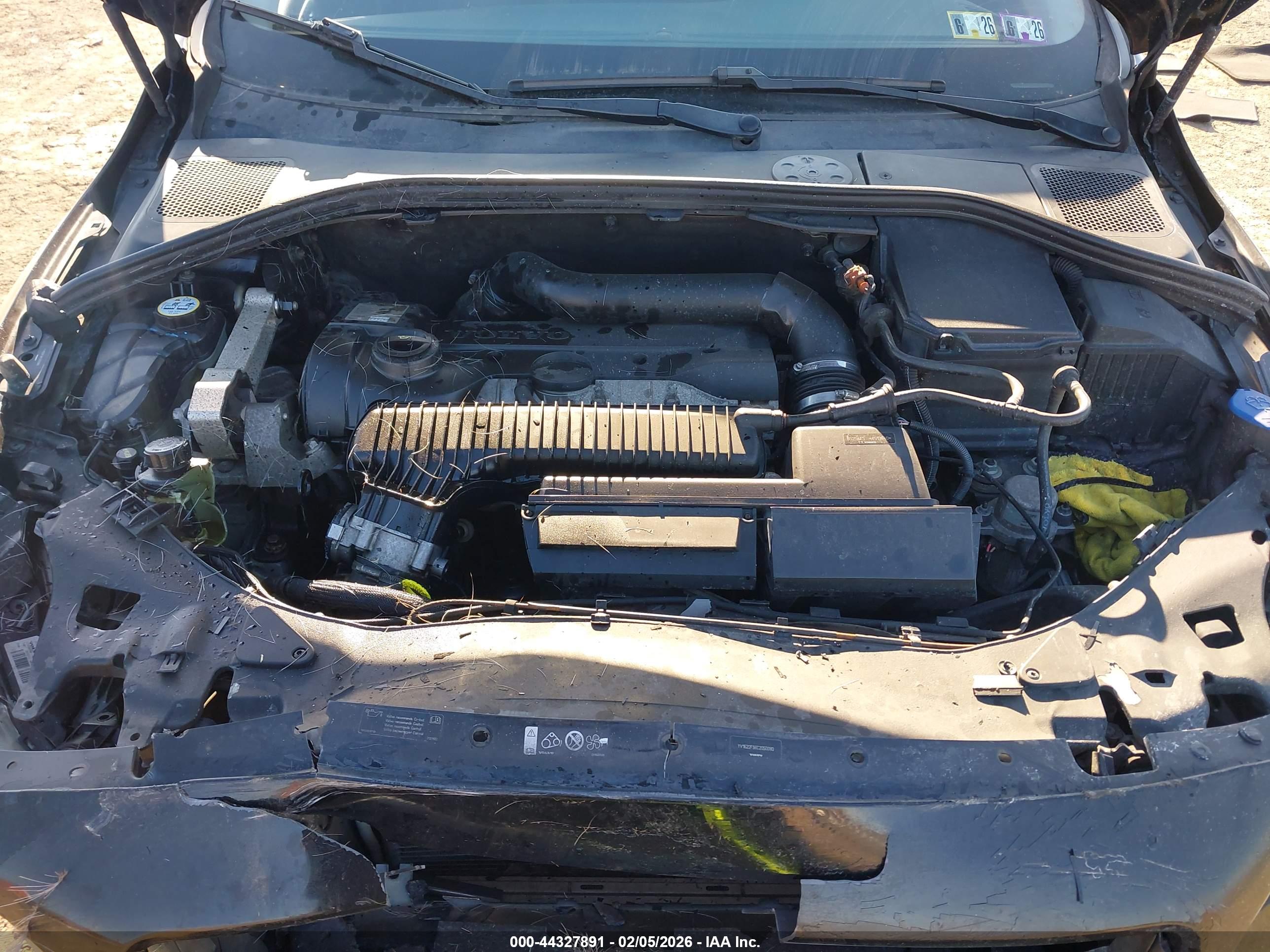 VOLVO S60 image 10