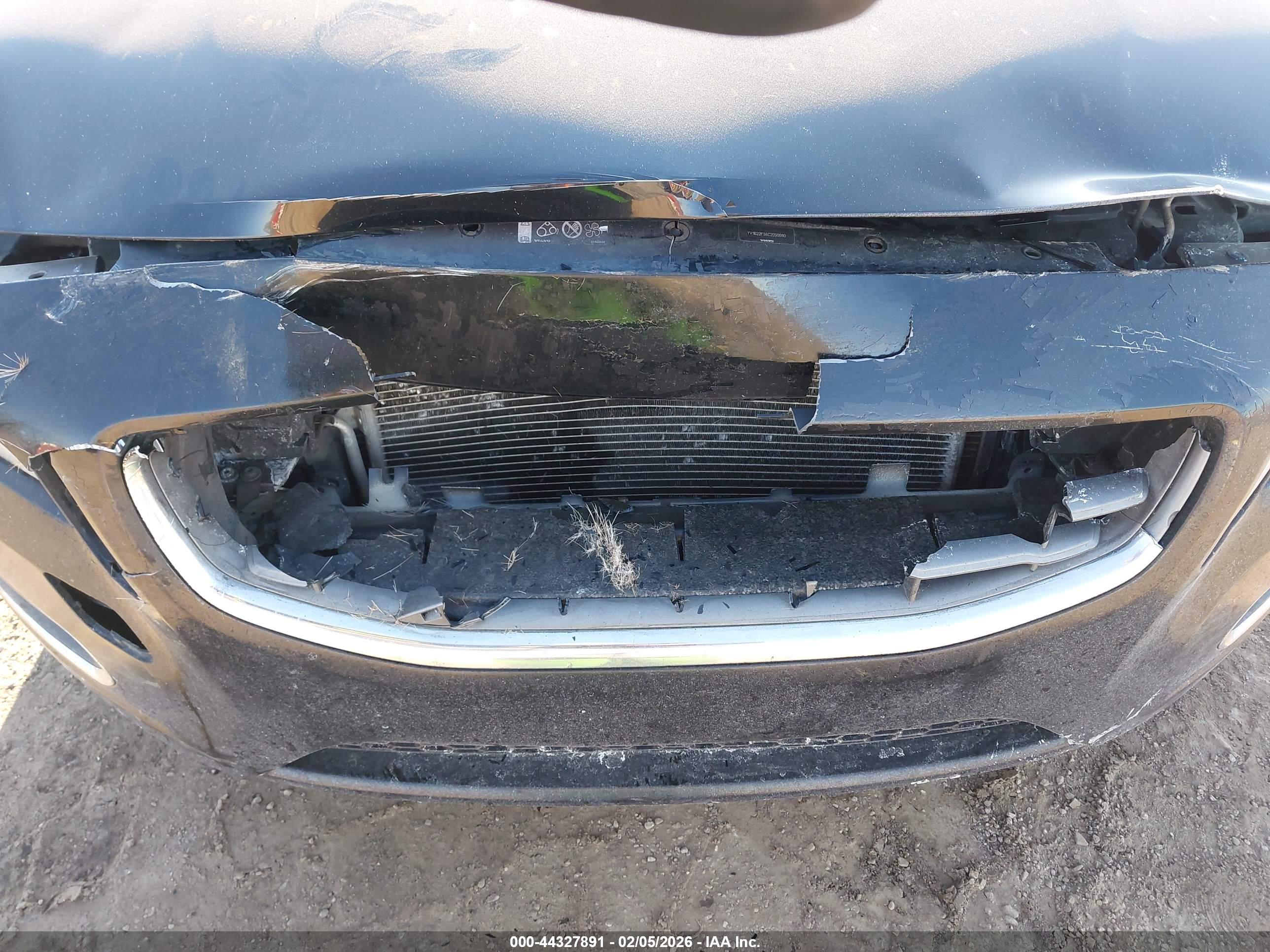 VOLVO S60 image 6