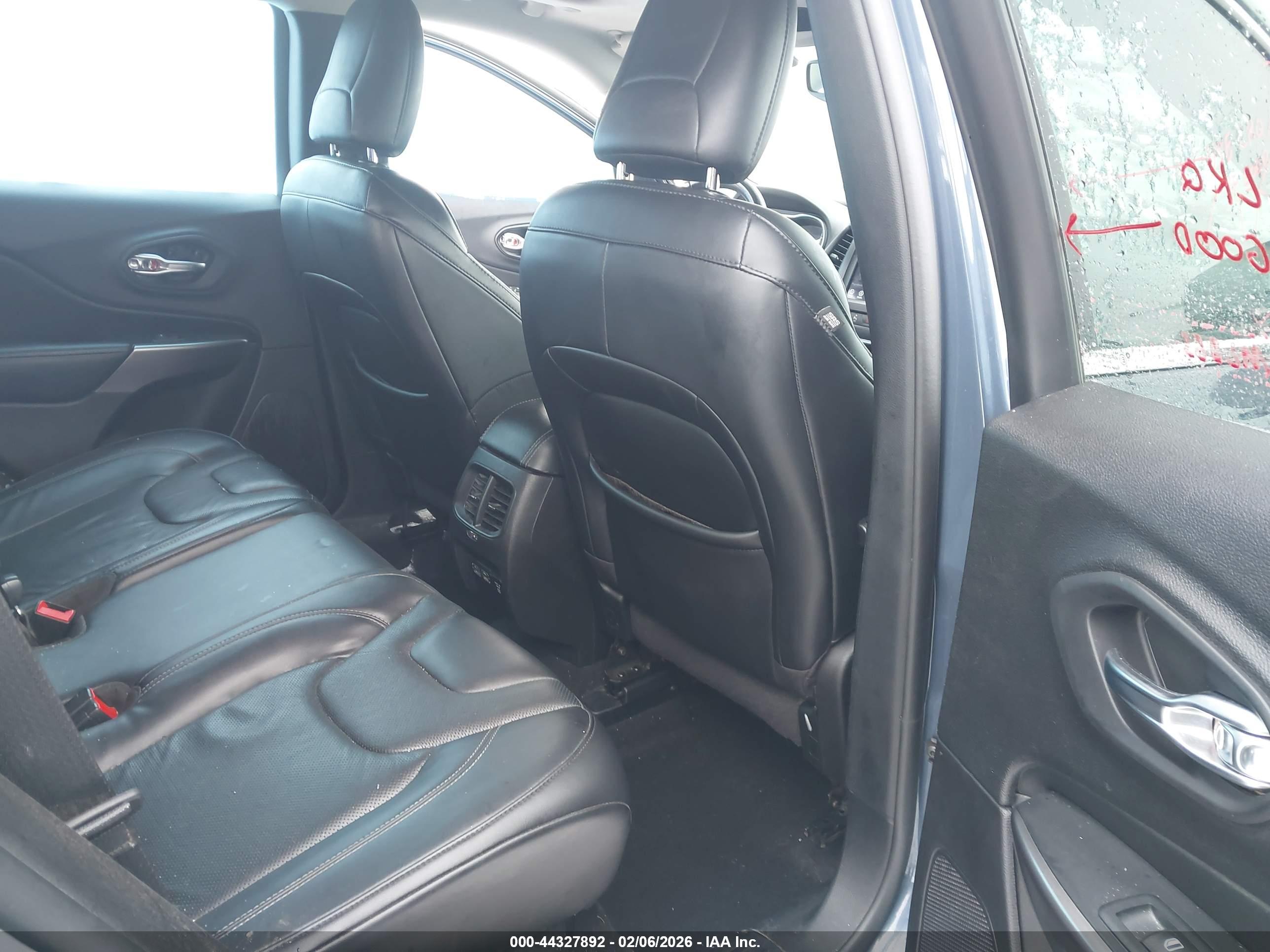 JEEP CHEROKEE image 8