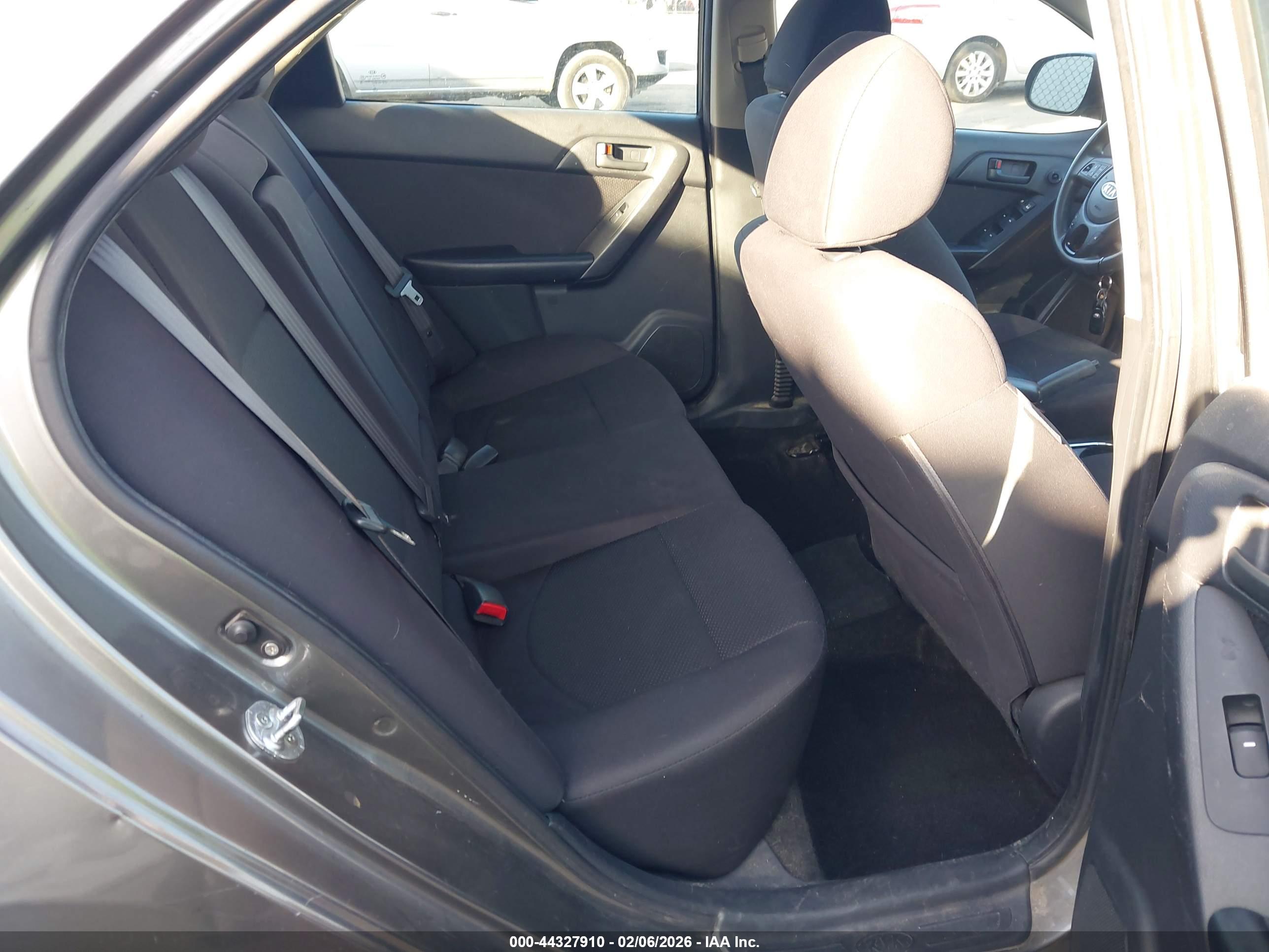 KIA FORTE image 8