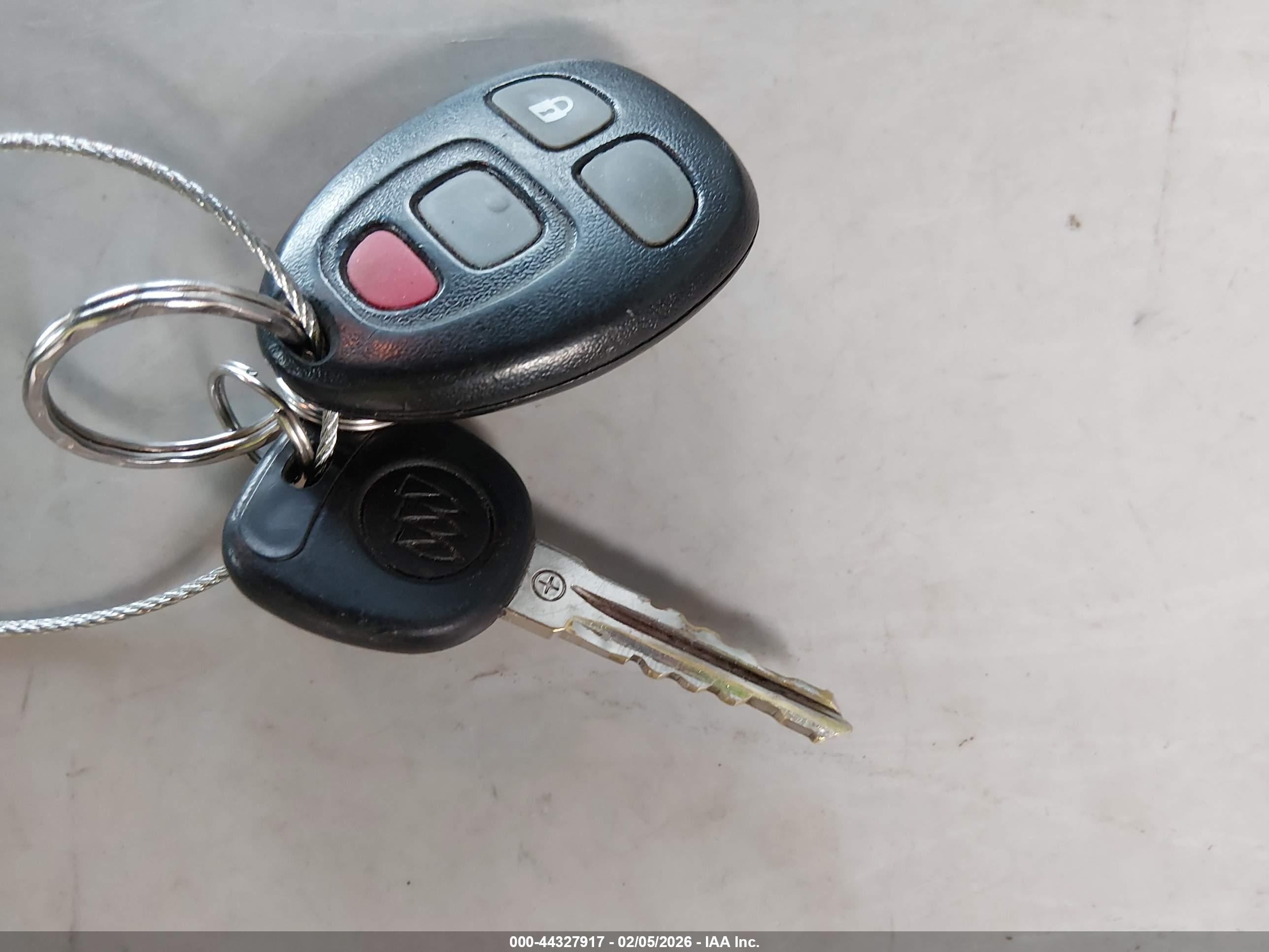BUICK LUCERNE image 11
