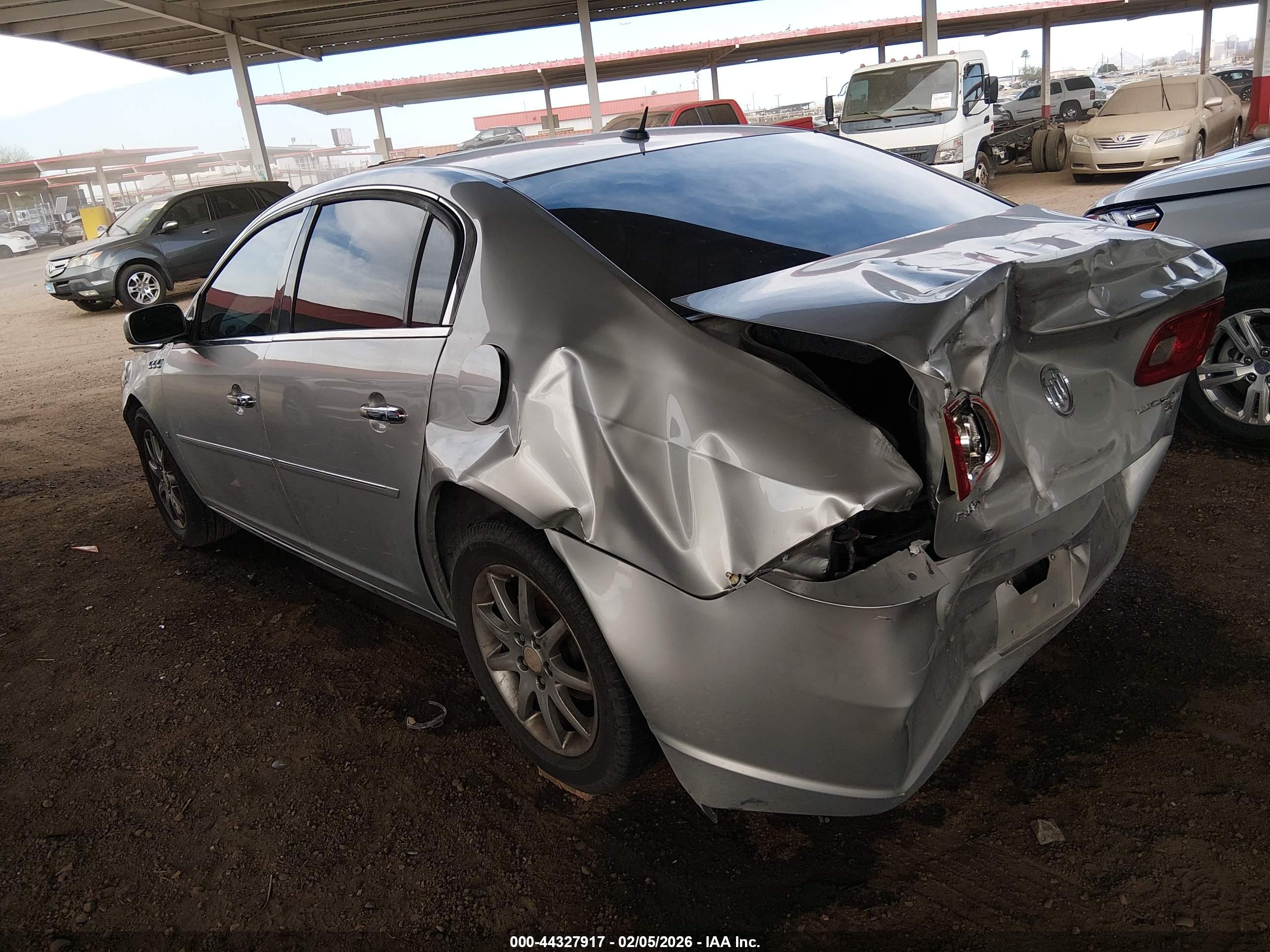 BUICK LUCERNE image 3