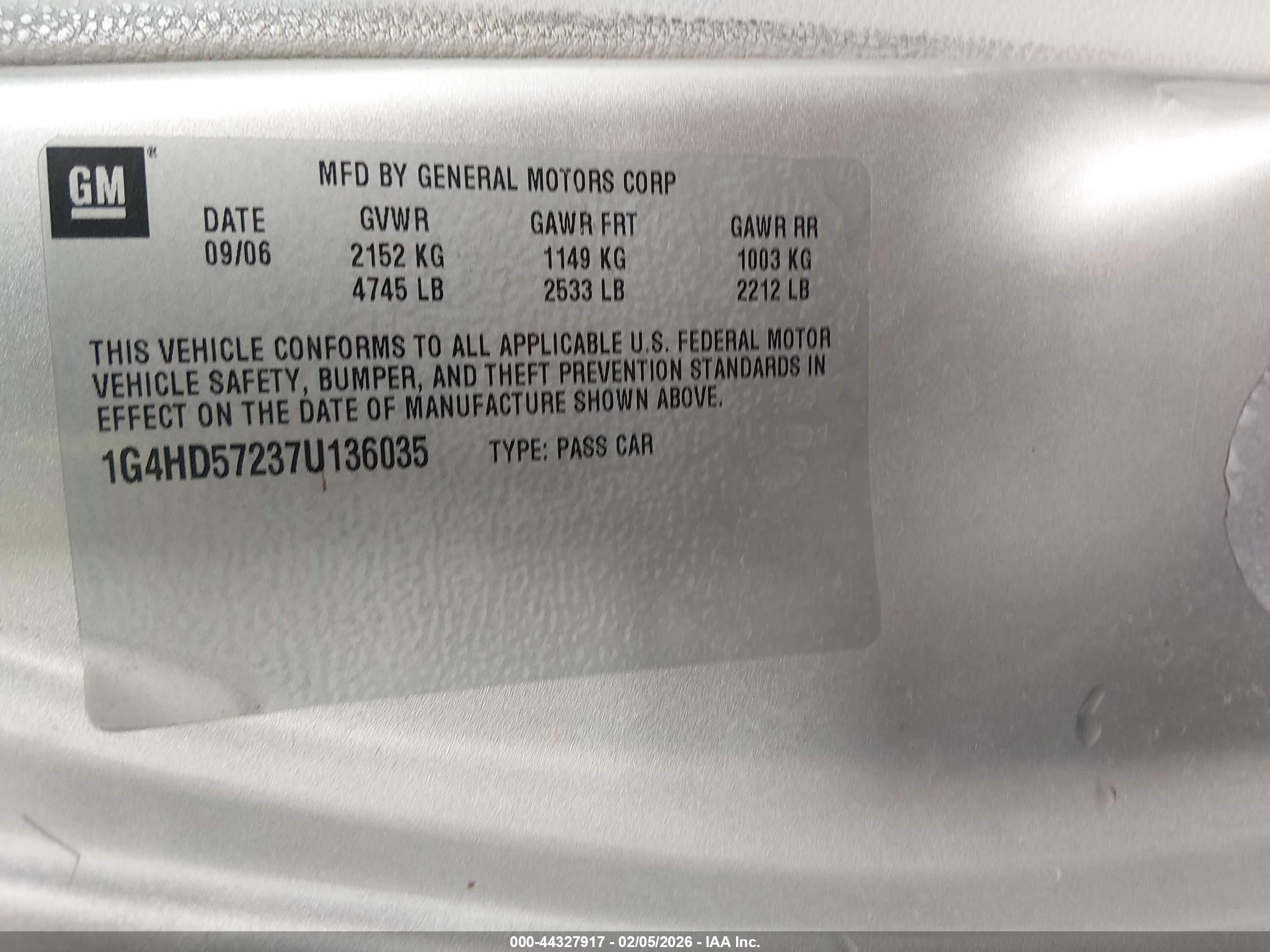 BUICK LUCERNE image 9