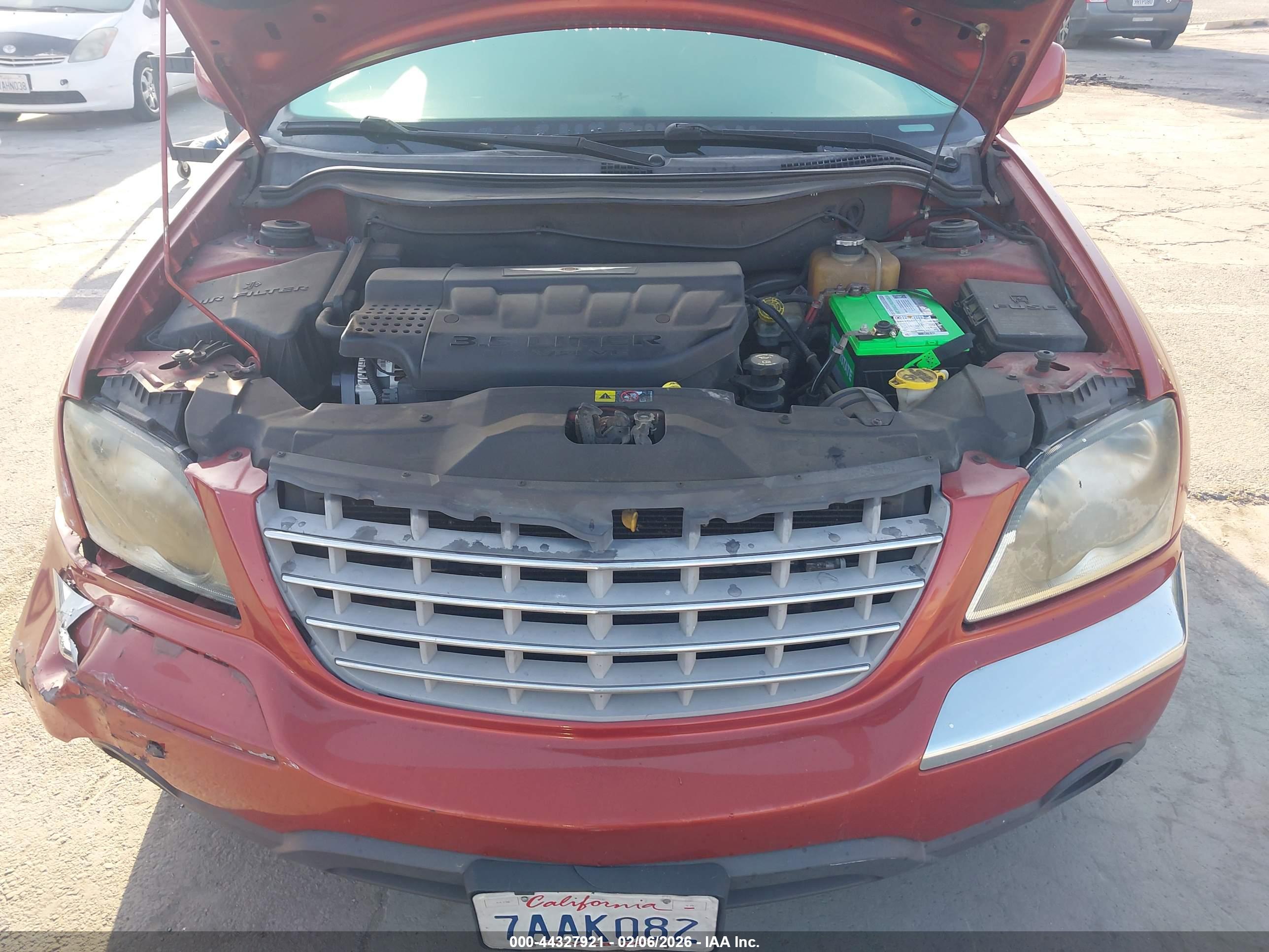 CHRYSLER PACIFICA image 10