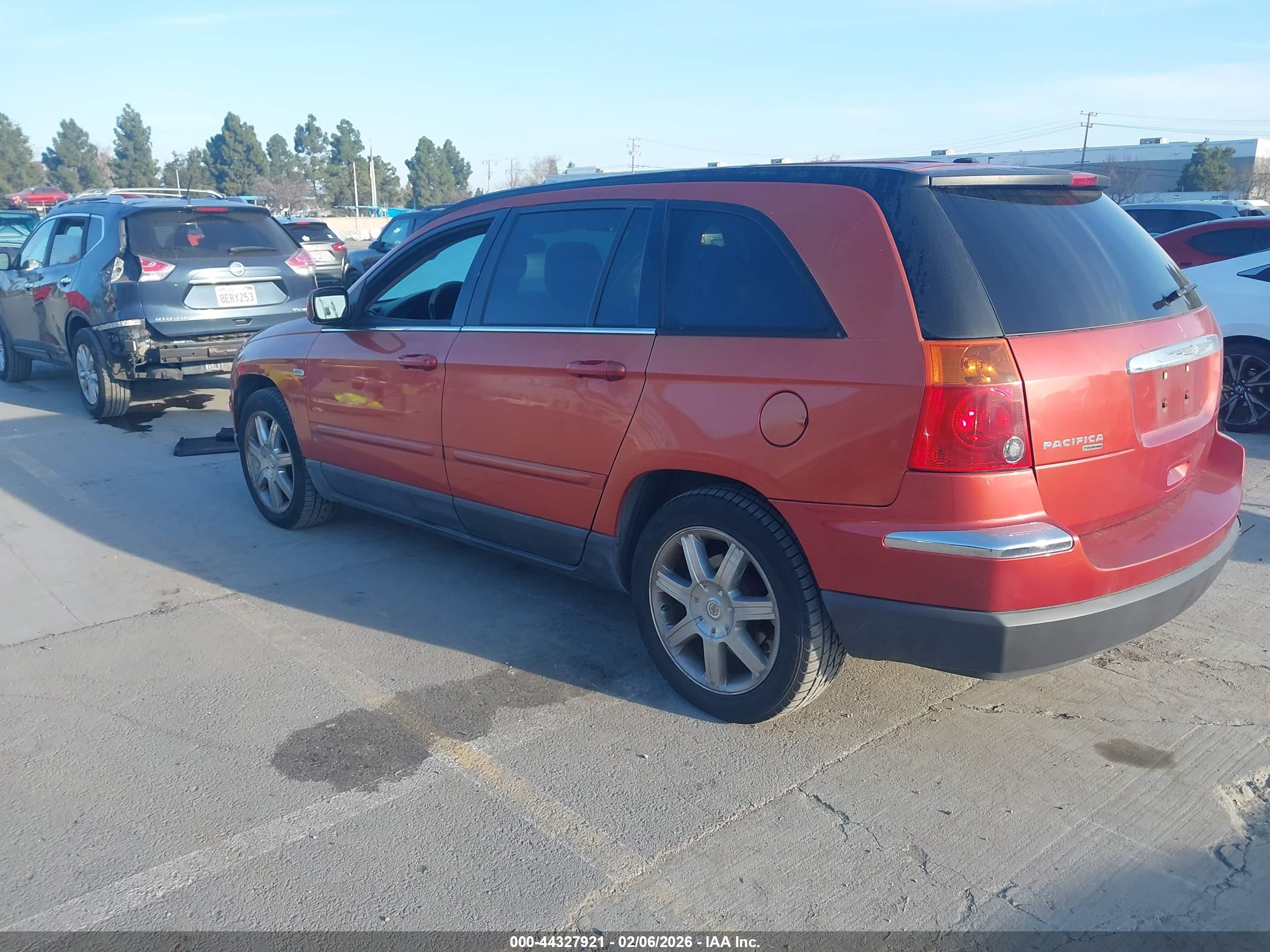 CHRYSLER PACIFICA image 3