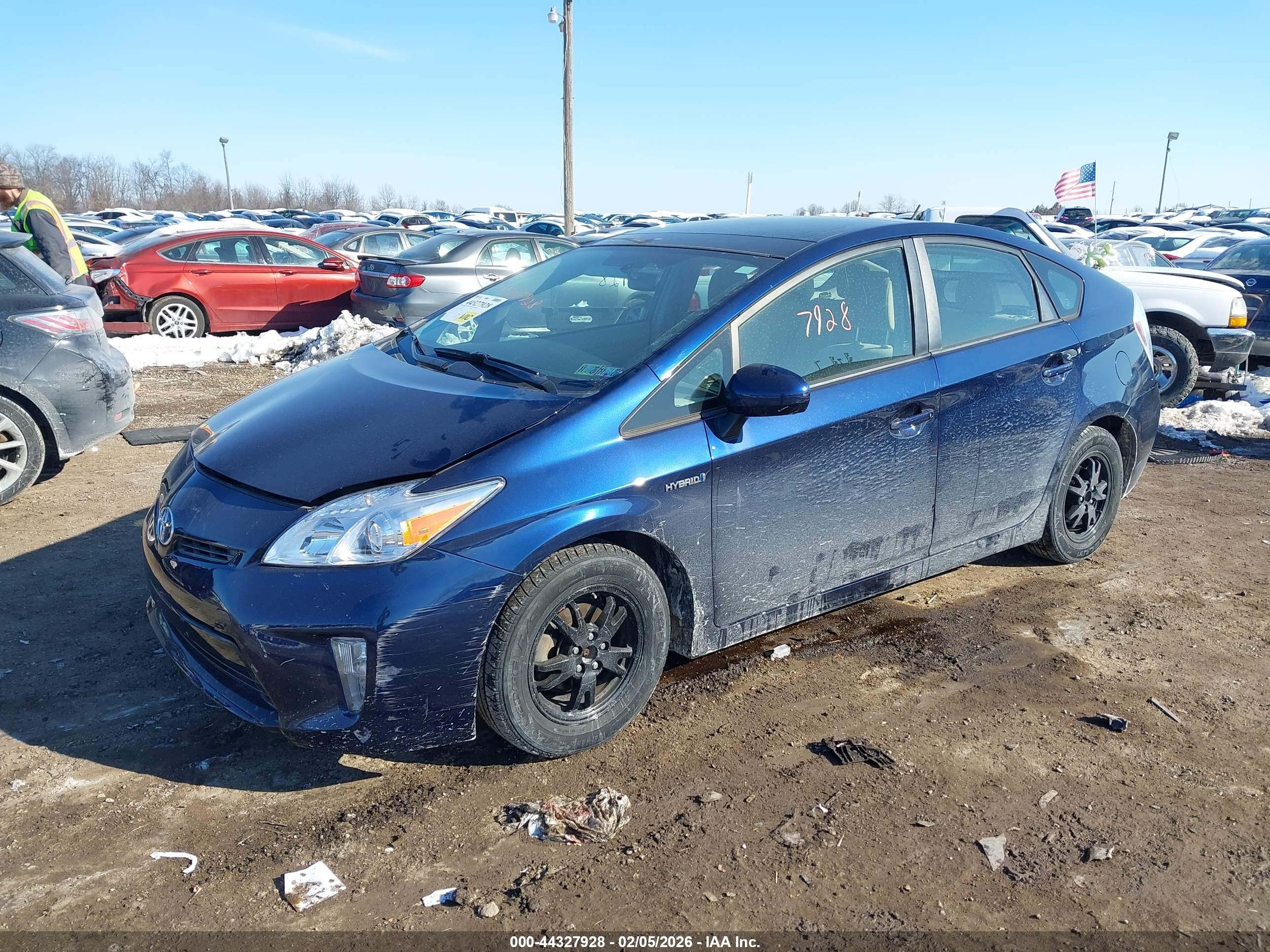 TOYOTA PRIUS image 2