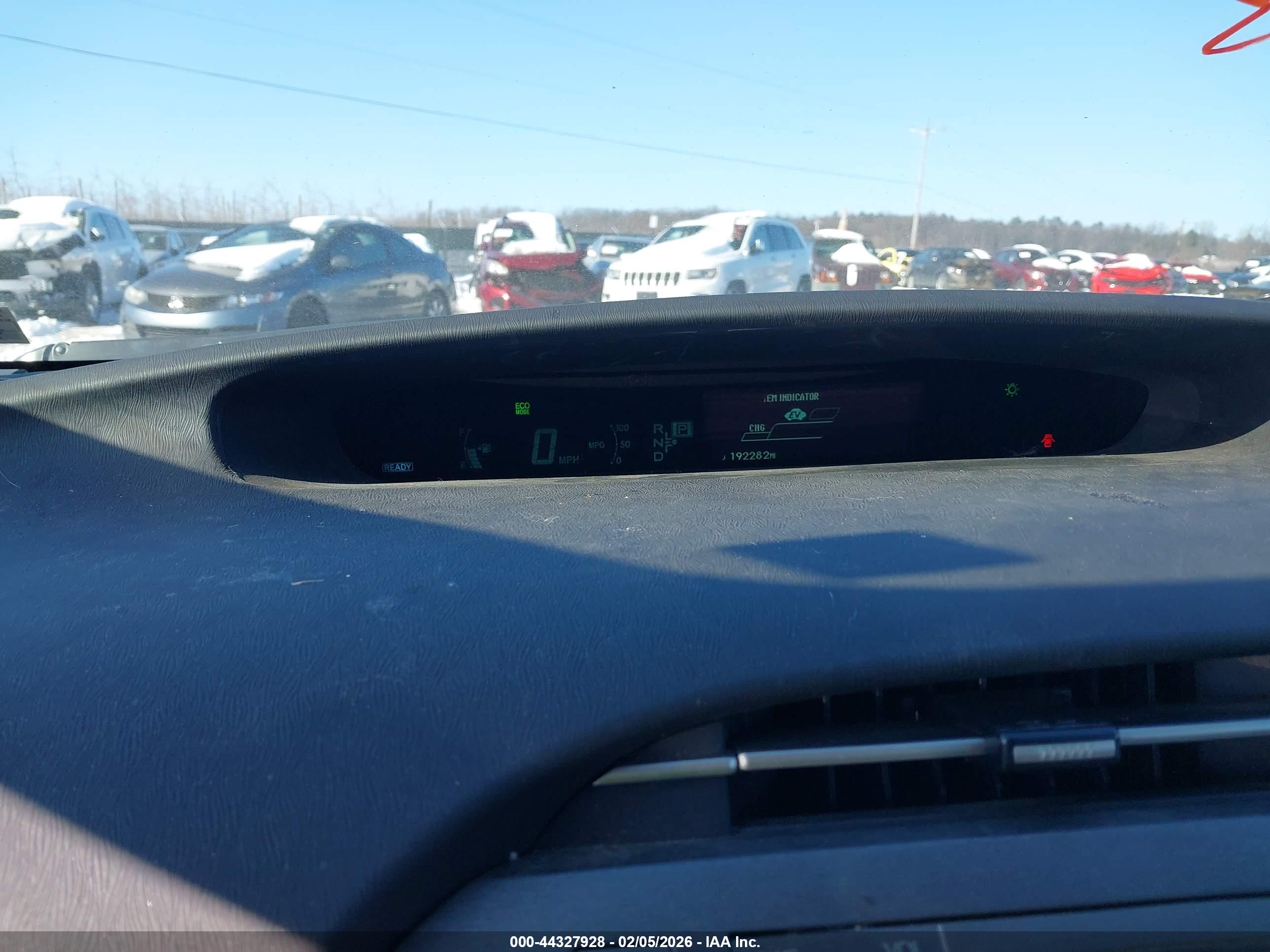 TOYOTA PRIUS image 7