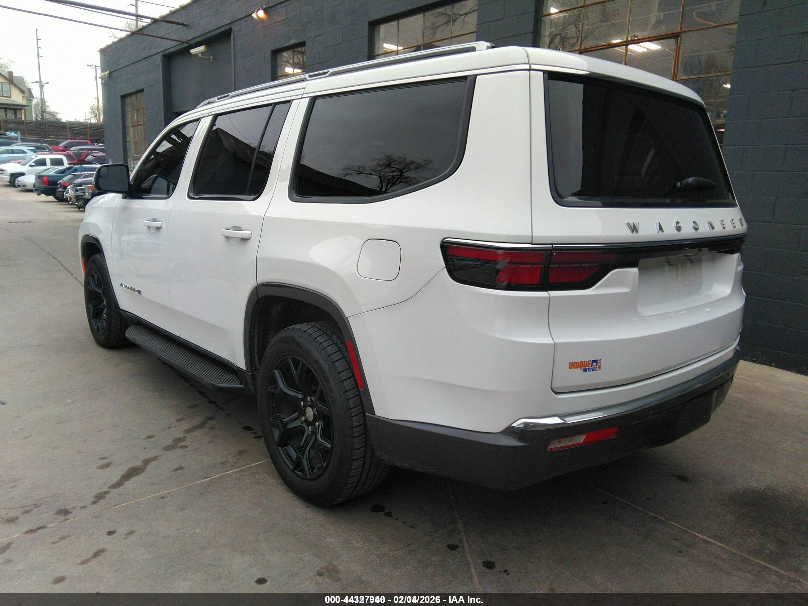 JEEP WAGONEER image 3