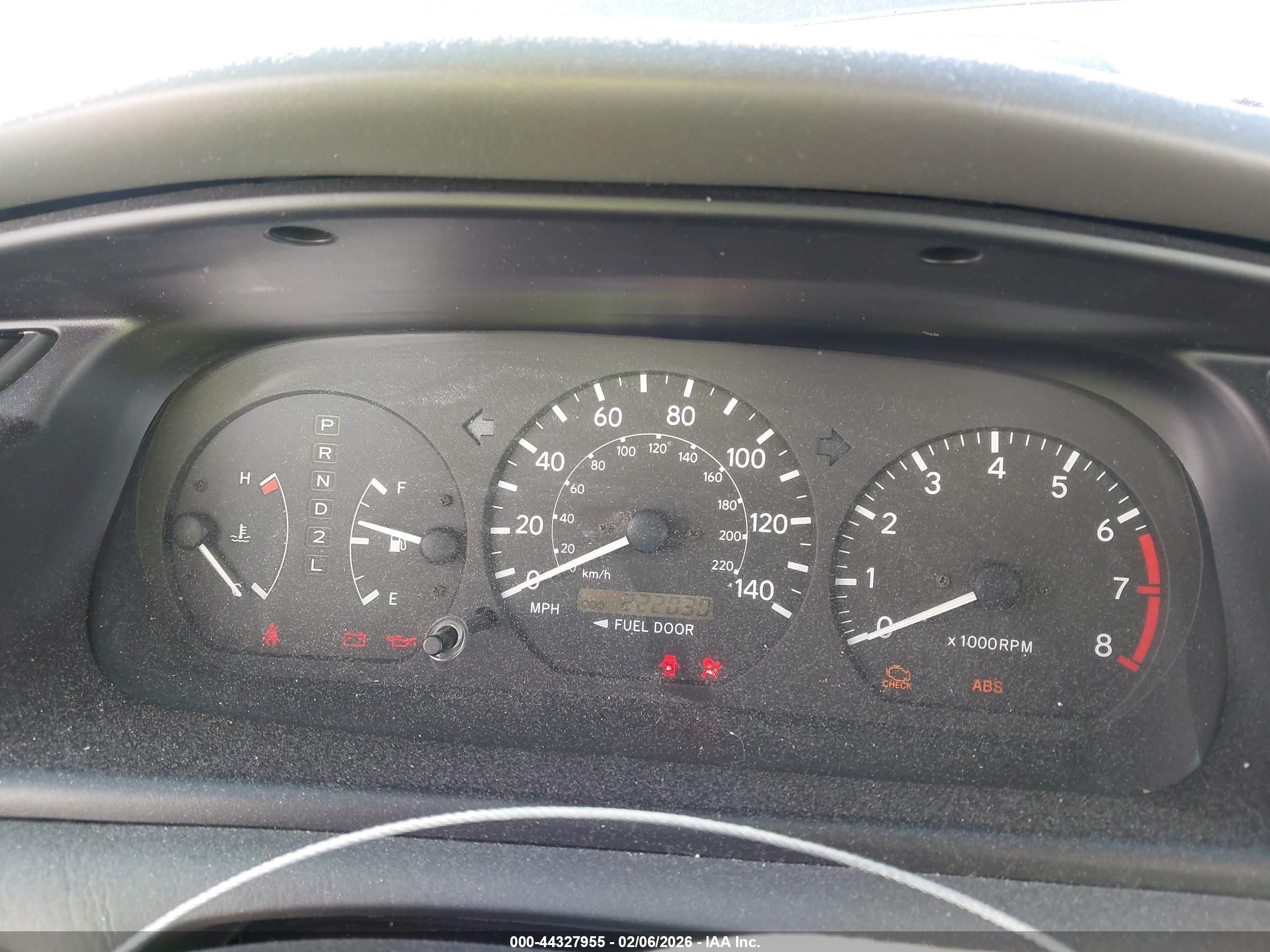 TOYOTA CAMRY image 7