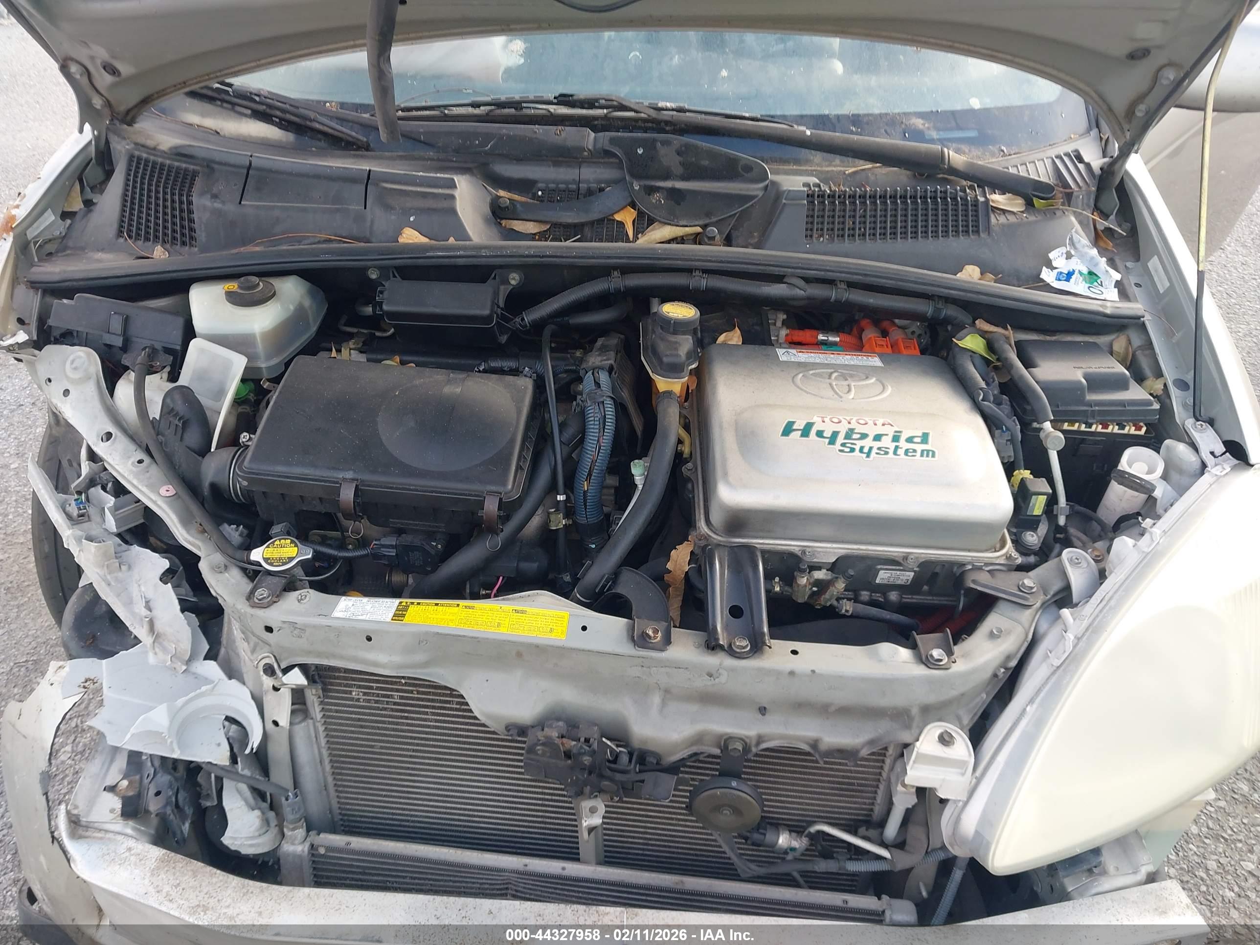 TOYOTA PRIUS image 10