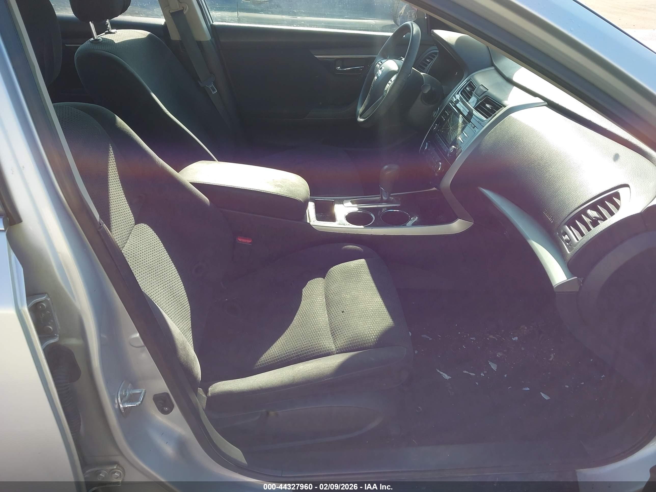 NISSAN ALTIMA image 5