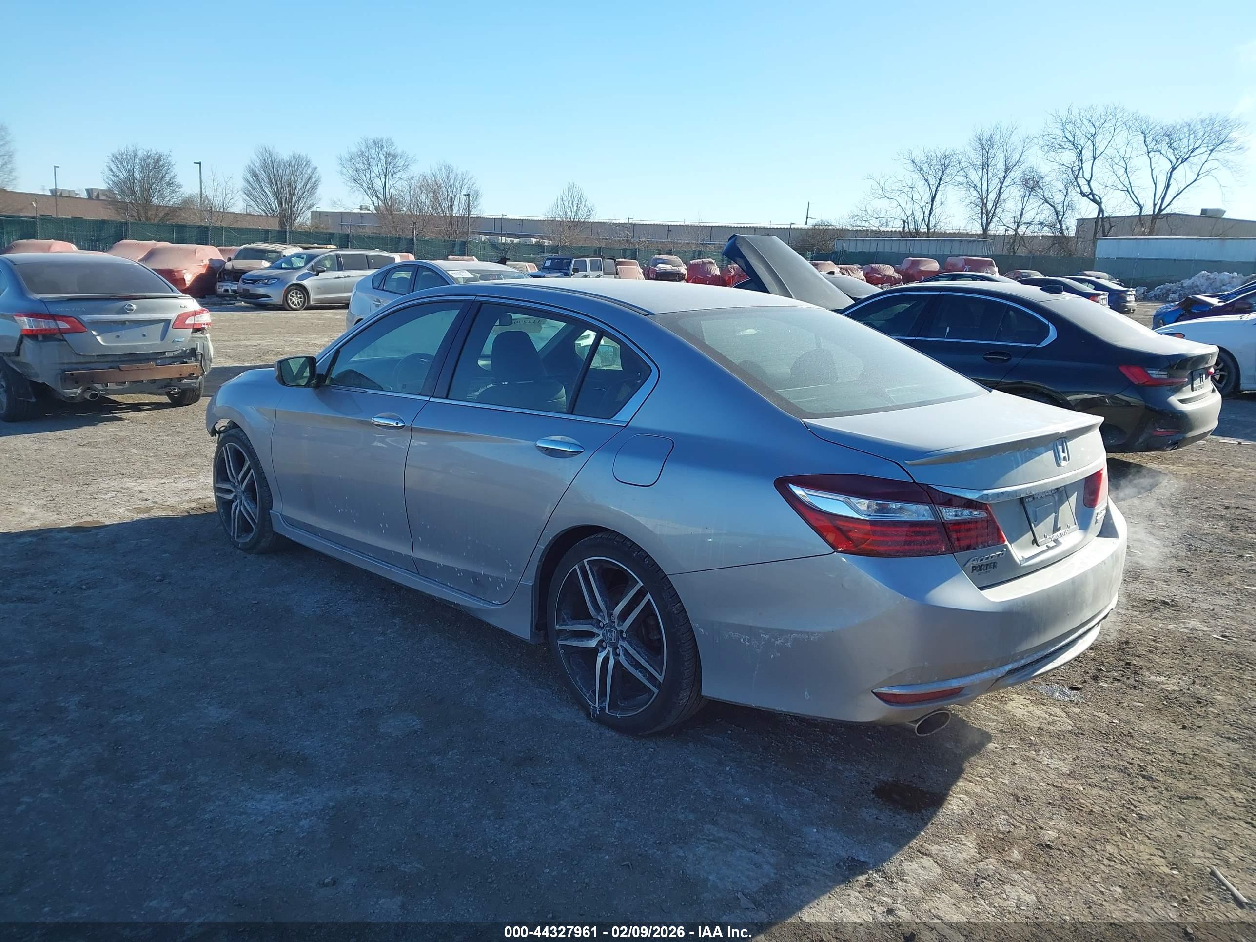 HONDA ACCORD image 3